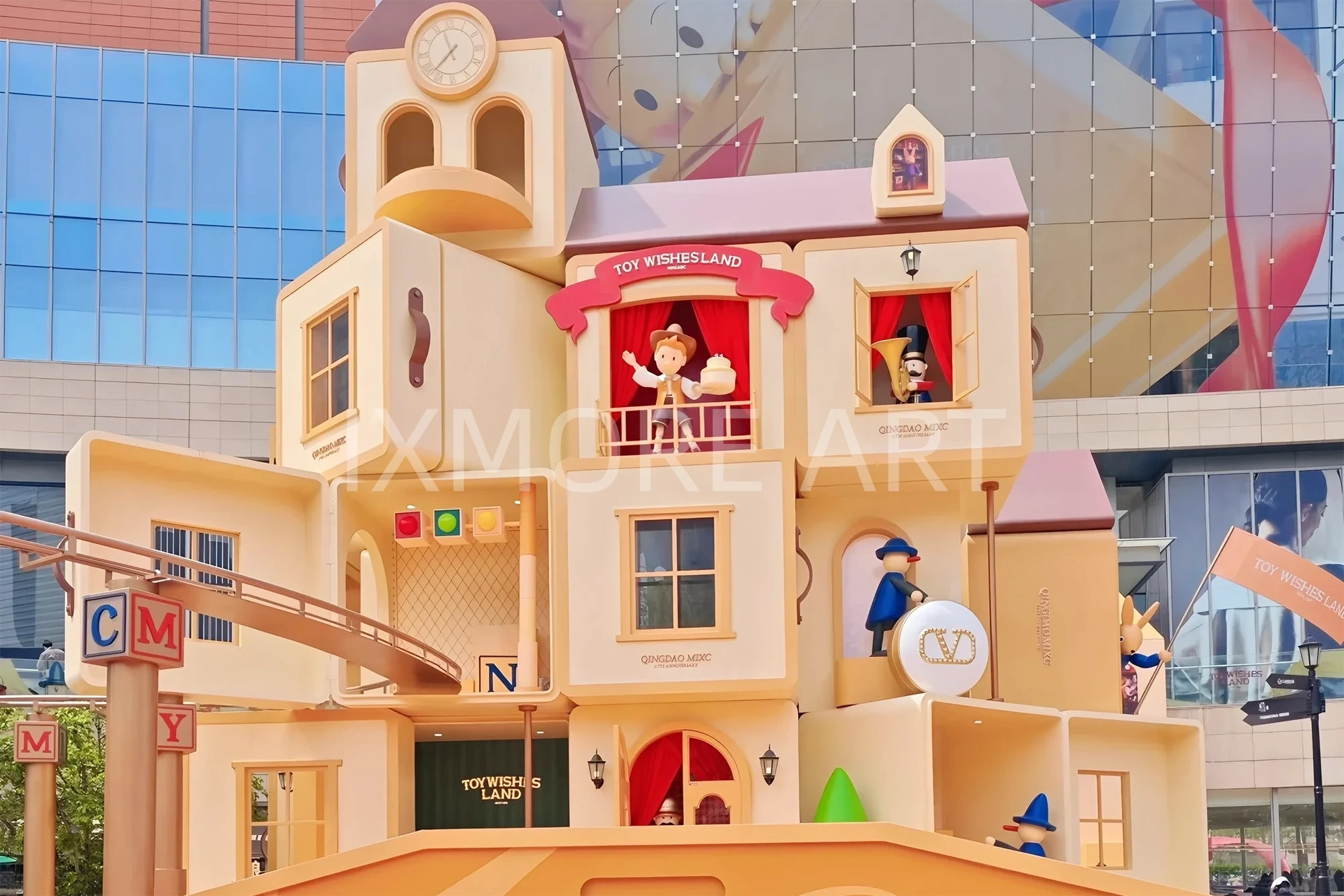 Custom art toy installations for Qingdao mall anime exhibition - large anime sculptures & retail prop fabrication(1)