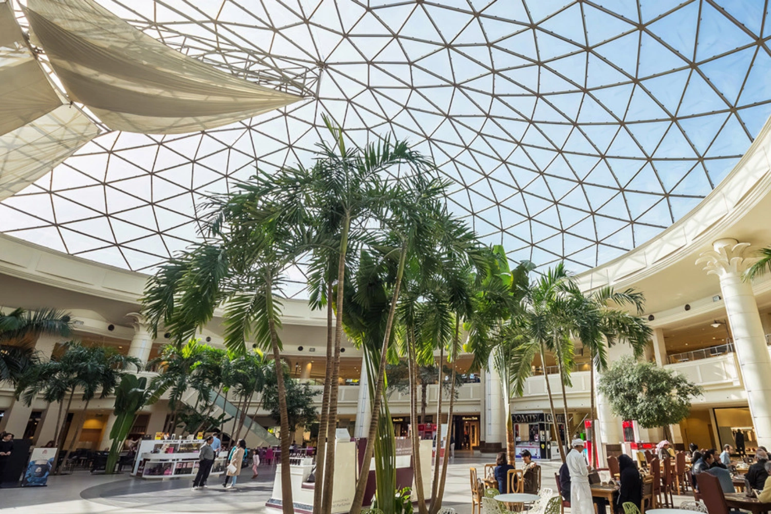 High-end custom decorative prop manufacturing trends for 90 percent of malls in Saudi Arabia and Dubai
