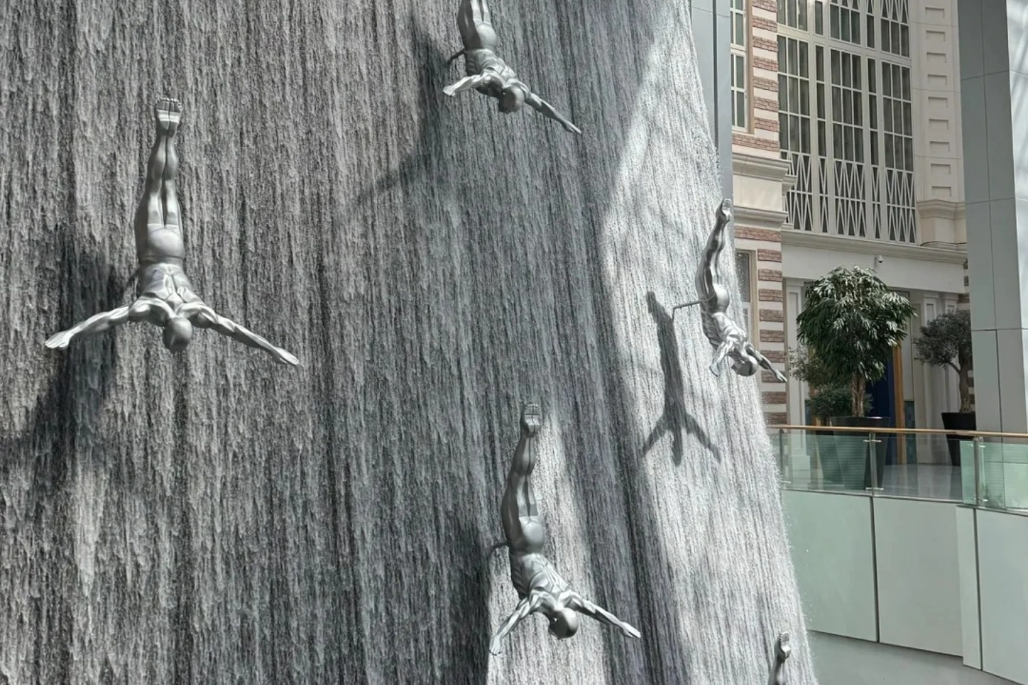 Viral mega installations and design strategies in UAE shopping malls