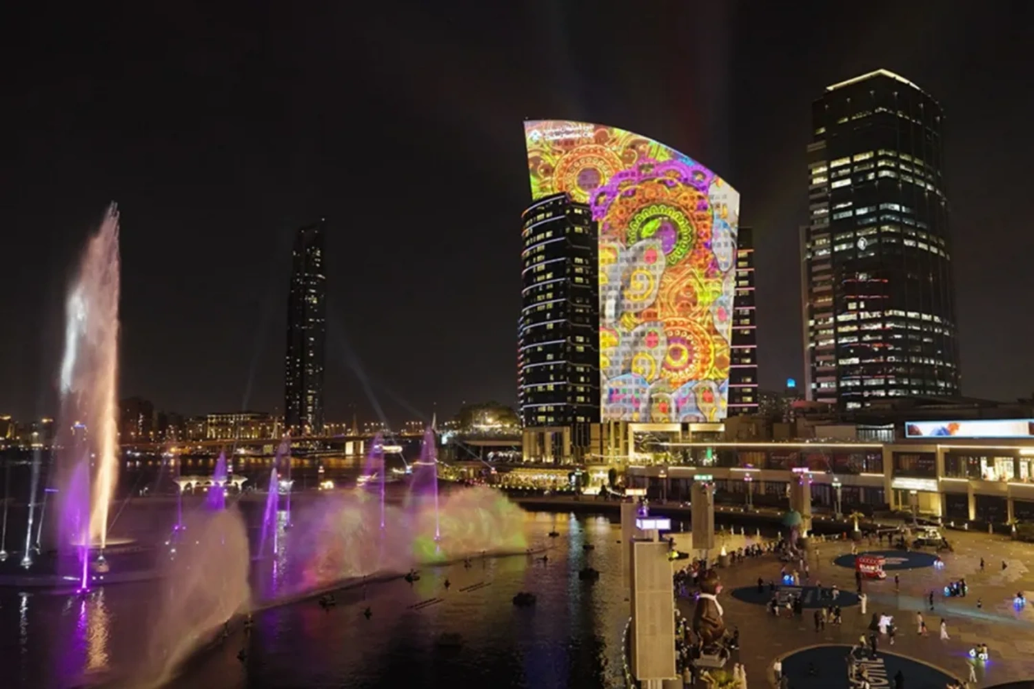 Fiberglass-reinforced plastic material execution and 3D modeling for Dubai Mall installations
