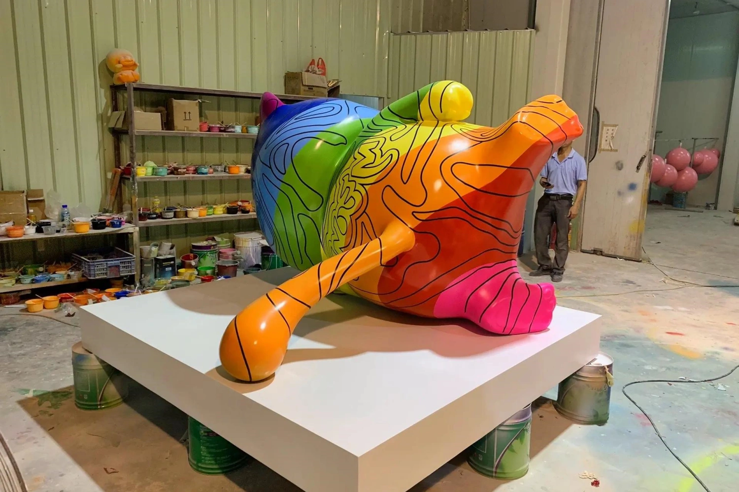 Technical innovation and advanced manufacturing materials for custom mall decorative props in Dubai and Saudi Arabia