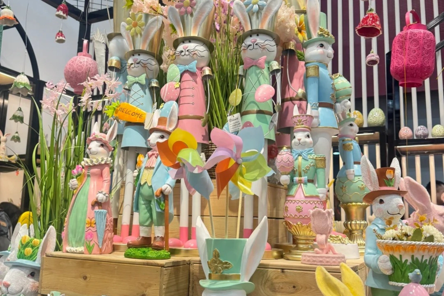 Material innovation and advanced manufacturing technology for Easter commercial installations