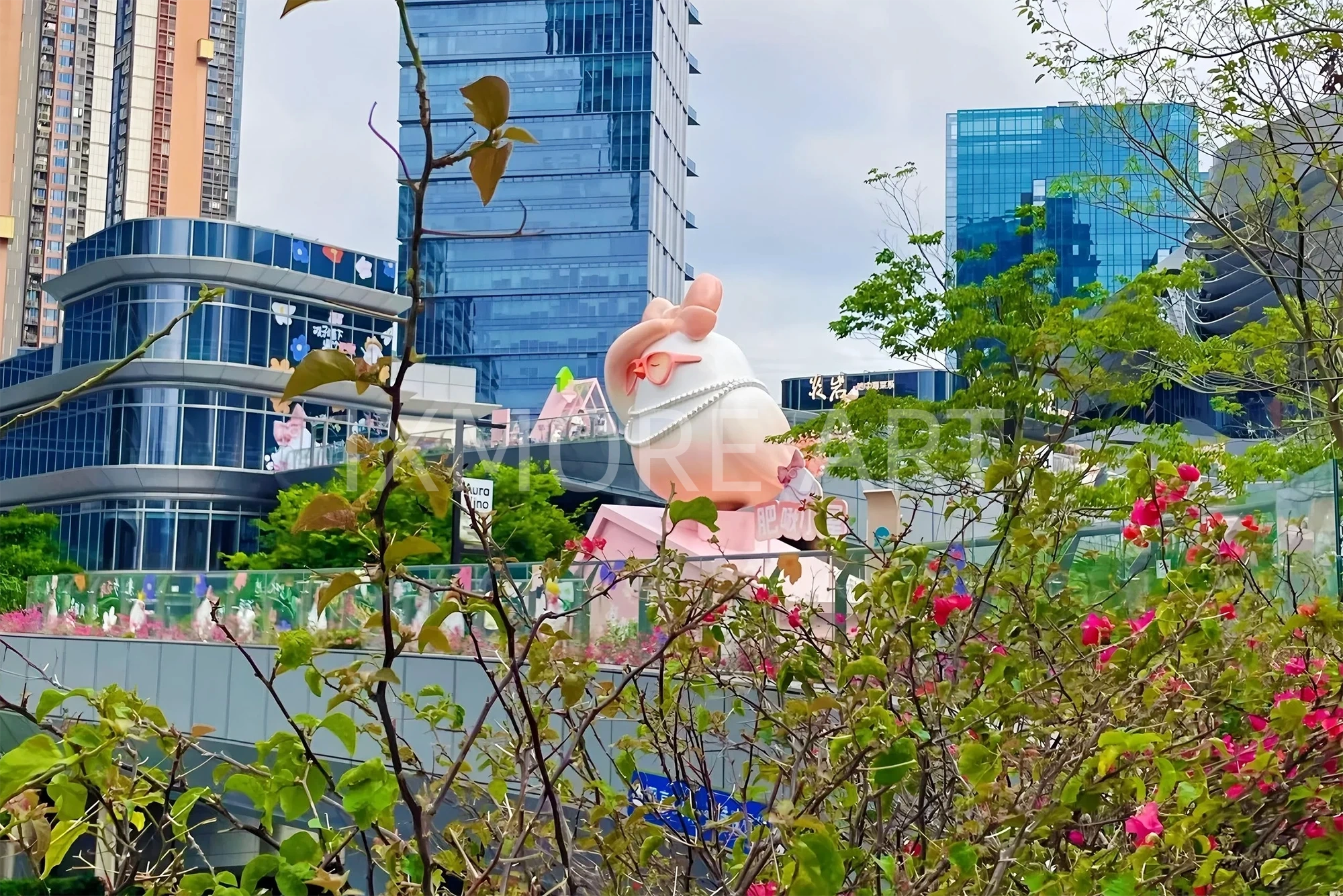 Immersive IP theme scene installation at Xinghe Mall - panoramic view of large anime sculptures & custom decor props(6)