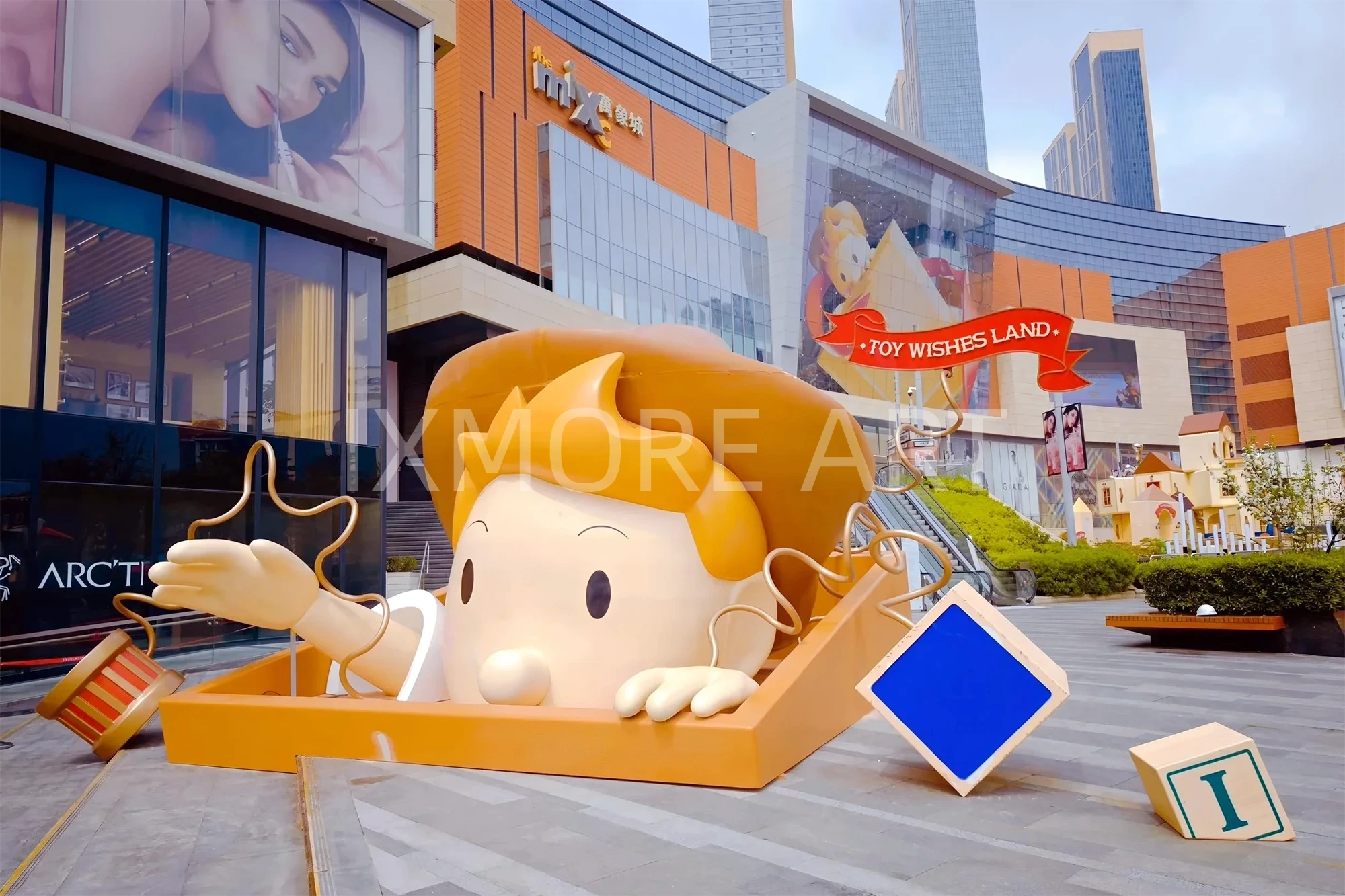 Custom art toy installations for Qingdao mall anime exhibition - large anime sculptures & retail prop fabrication(6)