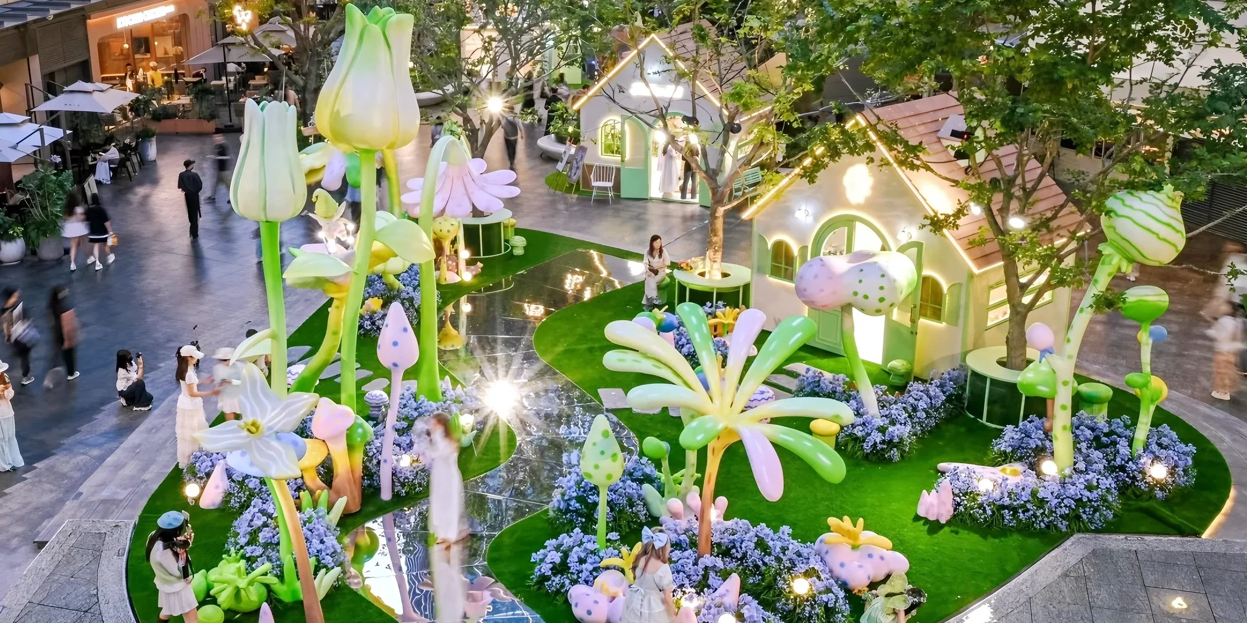 Immersive Floral Installation for MixC Mall