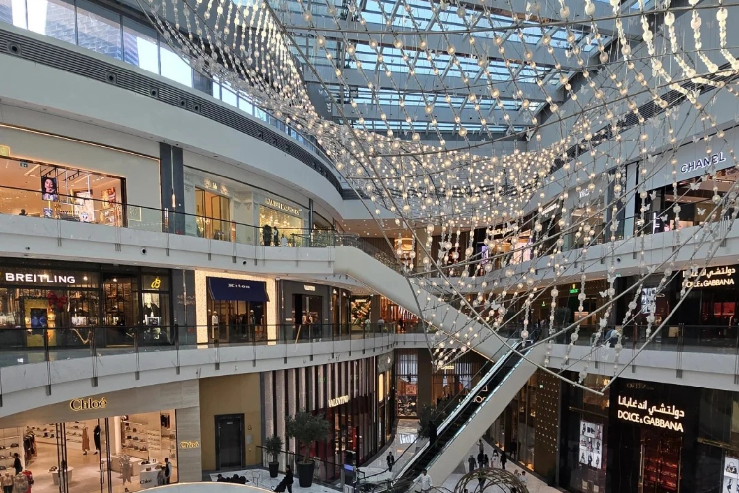Behind the Viral Mega Installations in UAE Malls: The Design Strategies and Engineering Secrets That Bring Them to Life