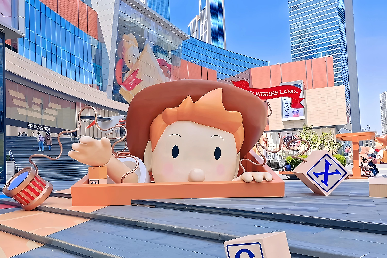 Custom Anime Art Props for Qingdao Mall