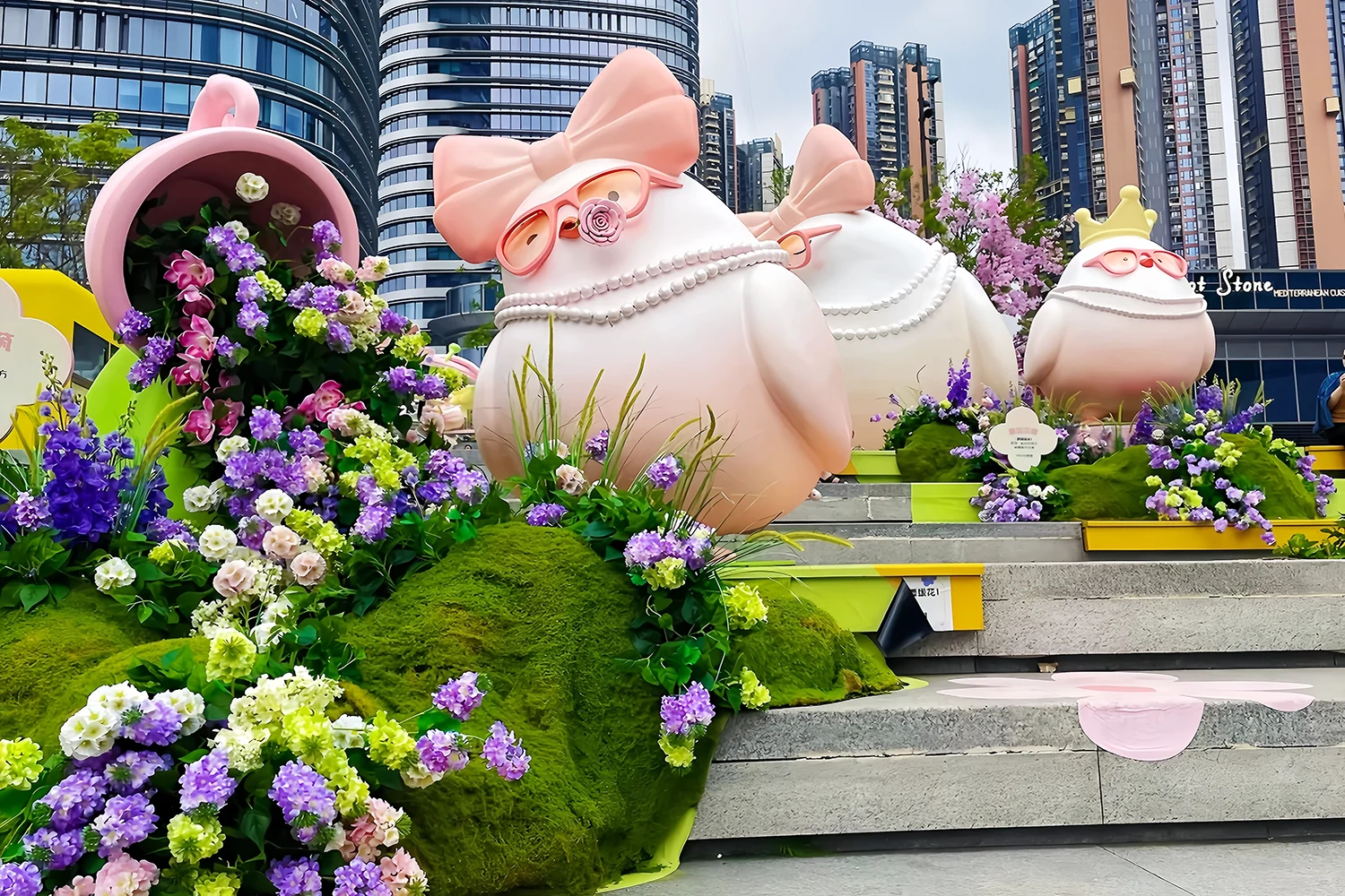 Custom IP Scene Props for Xinghe Mall
