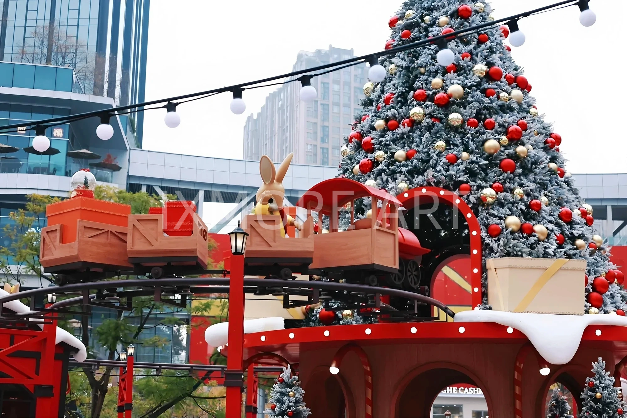 Custom Christmas cartoon themed scene decor for Chengdu shopping mall – immersive art installation built by professional prop factory(2)