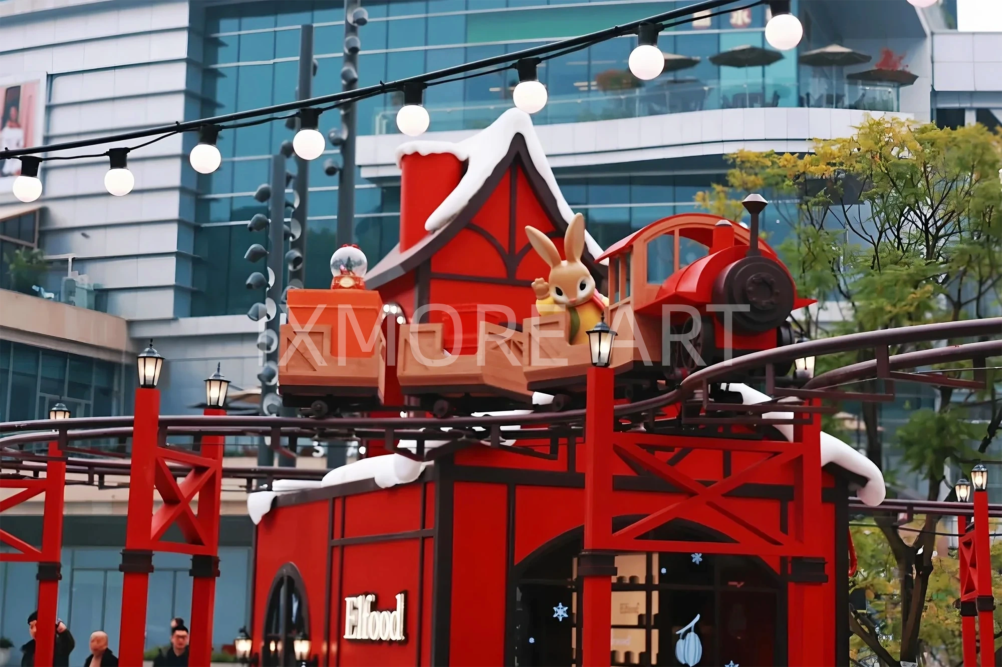 Custom Christmas cartoon themed scene decor for Chengdu shopping mall – immersive art installation built by professional prop factory(3)