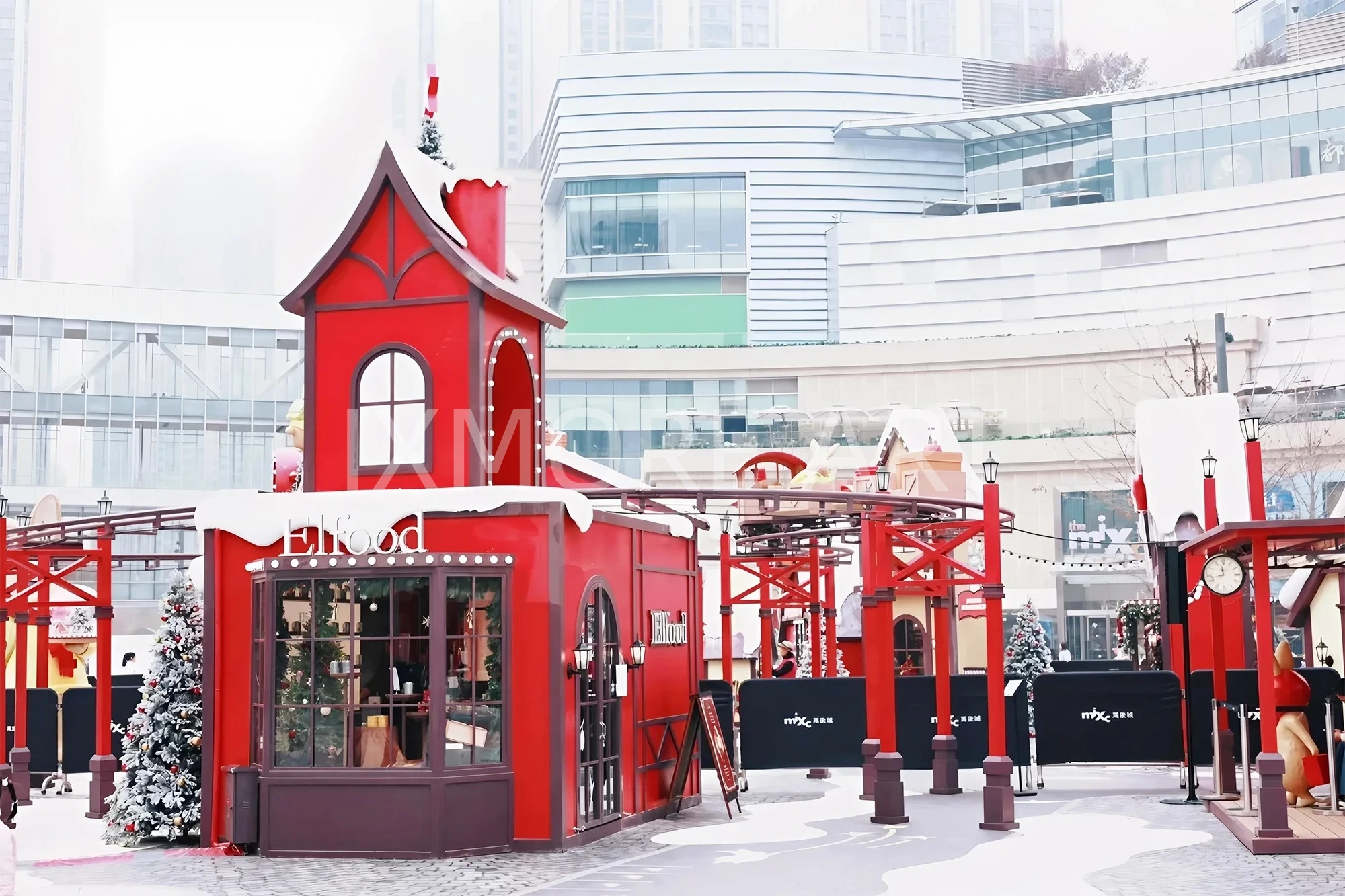 Custom Christmas cartoon themed scene decor for Chengdu shopping mall – immersive art installation built by professional prop factory(5)