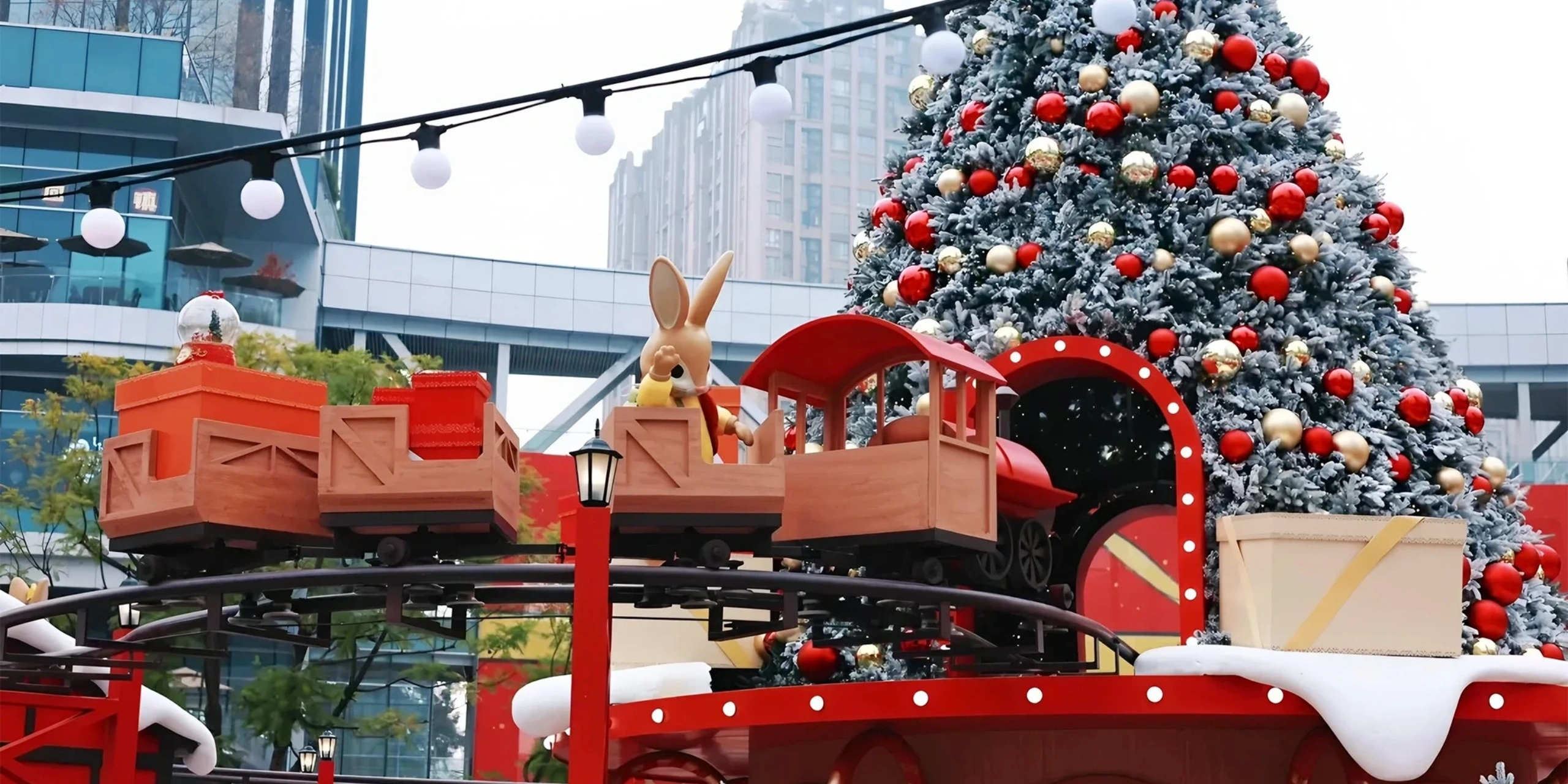 Mall Christmas Cartoon Display Fabrication