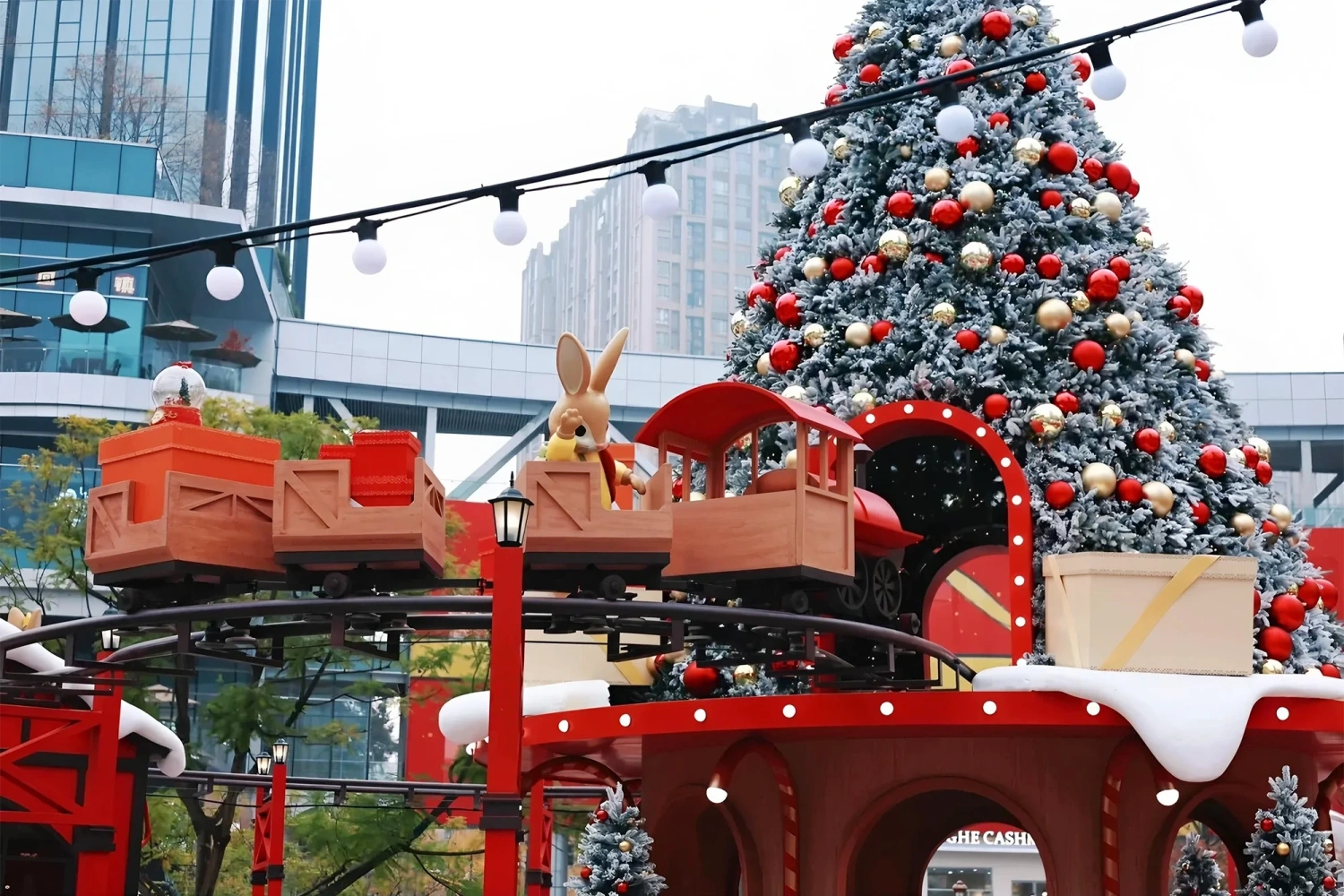 Mall Christmas Cartoon Display Fabrication