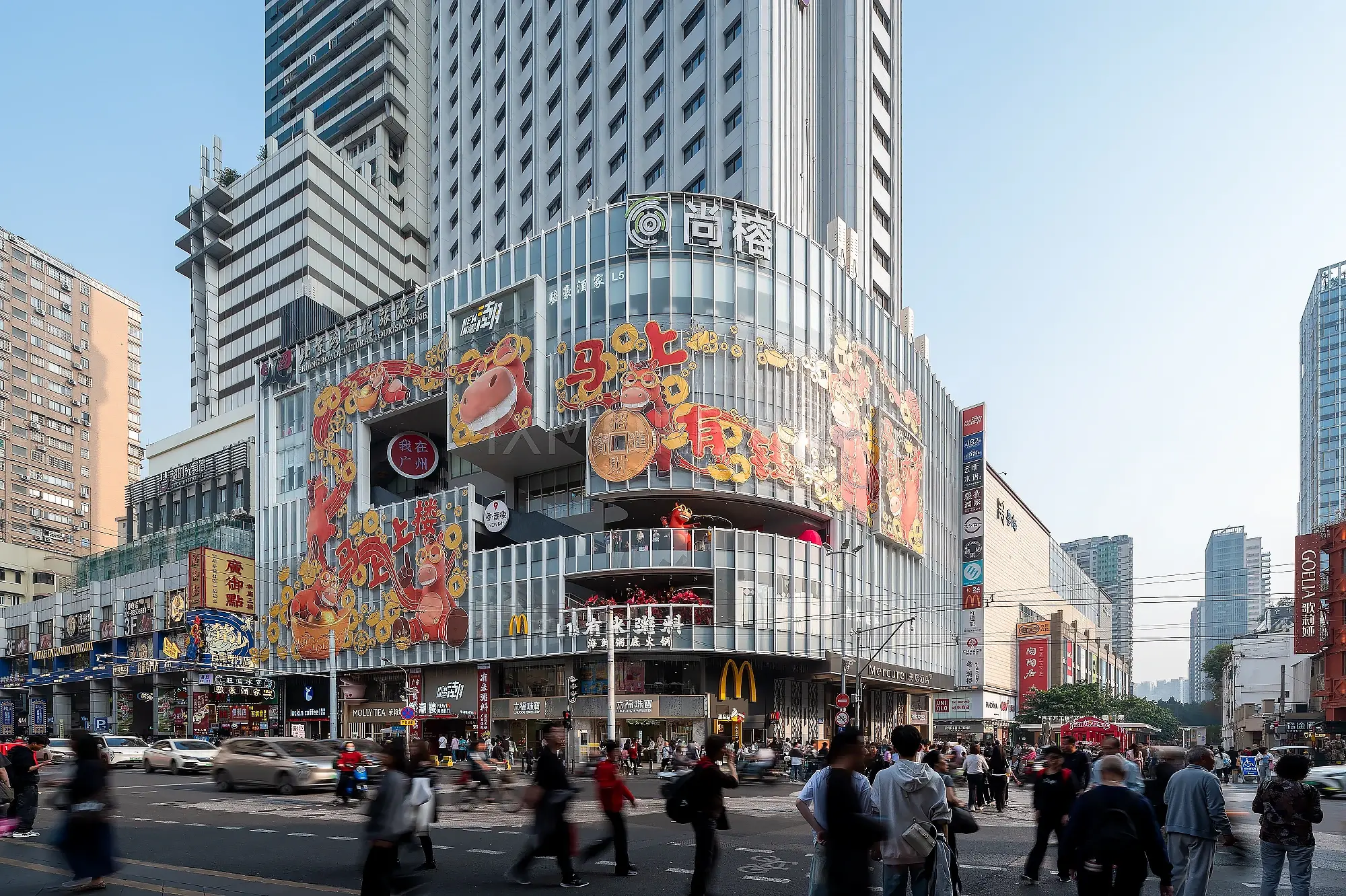 Interactive light art installation at Guangzhou Mall - custom dynamic light sculpture on retail facade(3)
