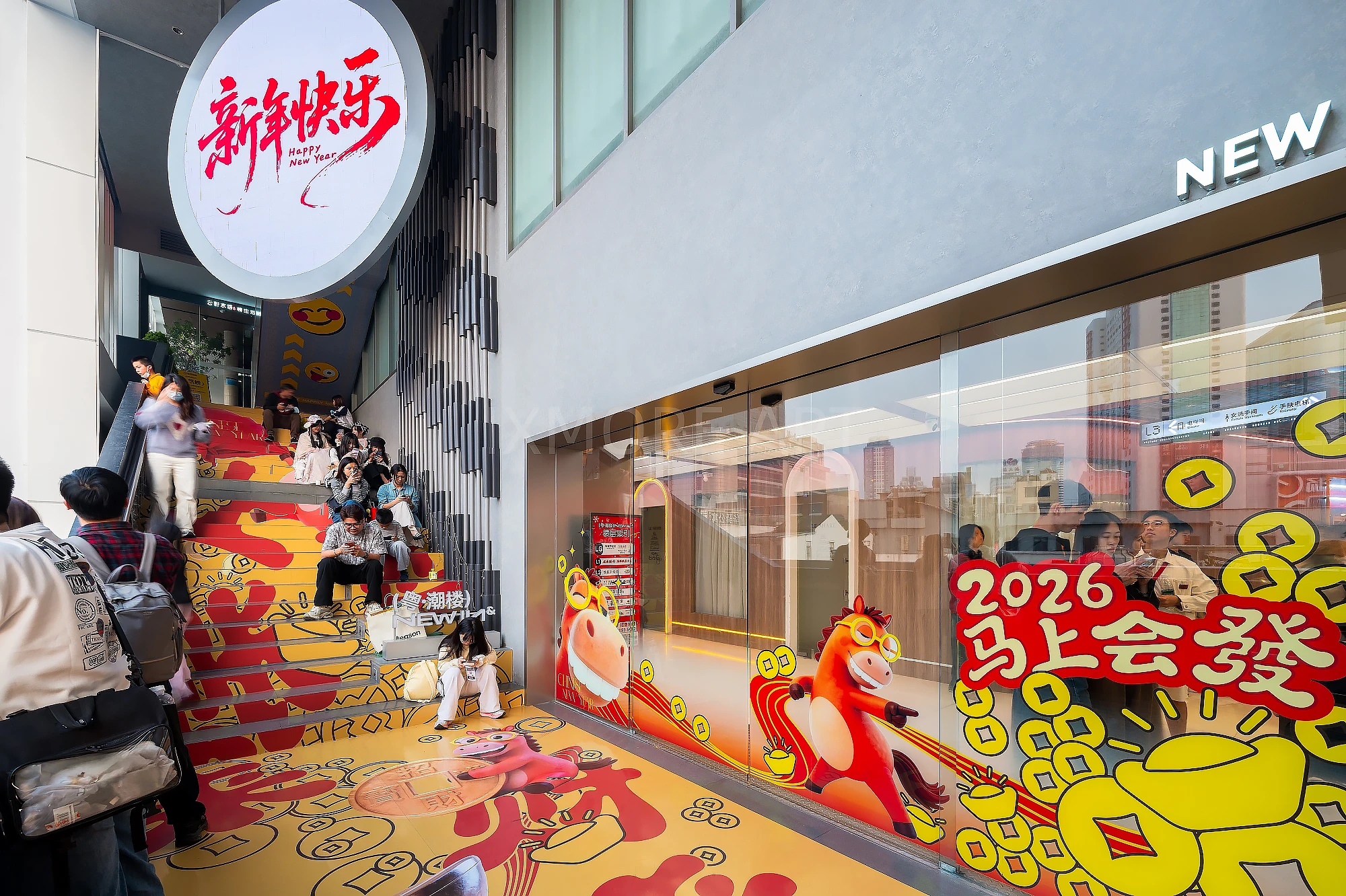 Interactive light art installation at Guangzhou Mall - custom dynamic light sculpture on retail facade(5)