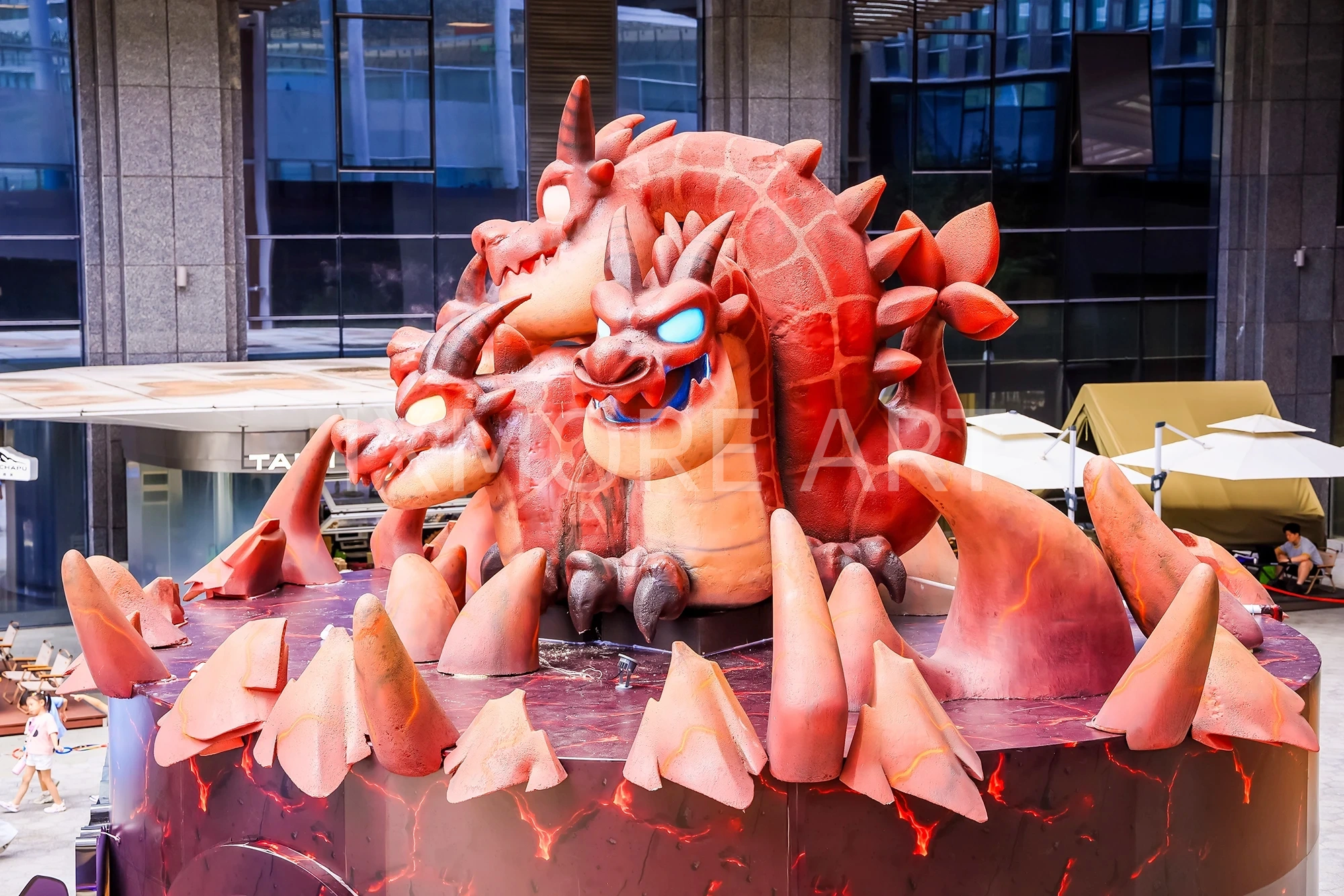 custom-large-sculpture-interactive-installation-for-mobile-game-event-pop-up-prop-factory(2)