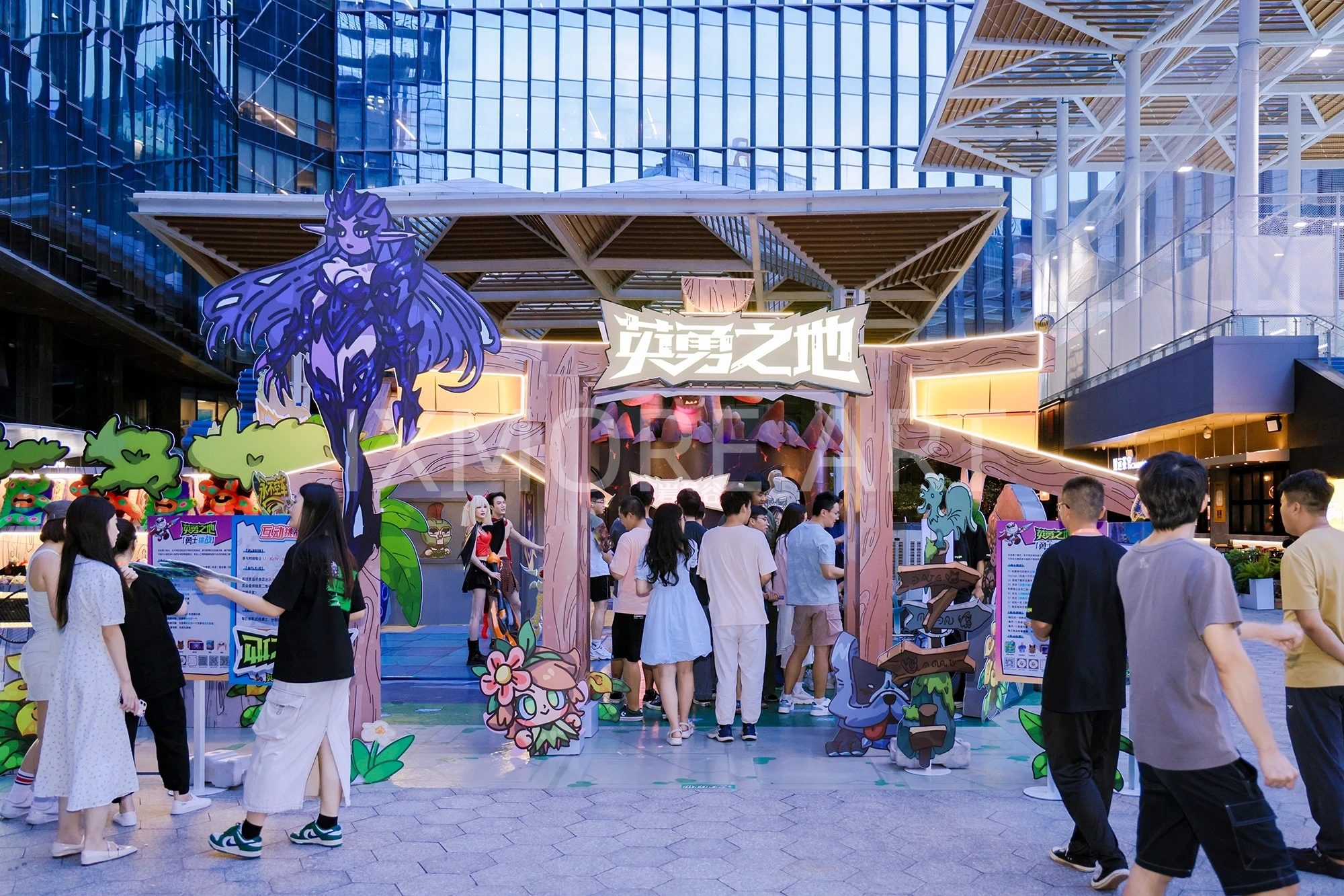 custom-large-sculpture-interactive-installation-for-mobile-game-event-pop-up-prop-factory(4)