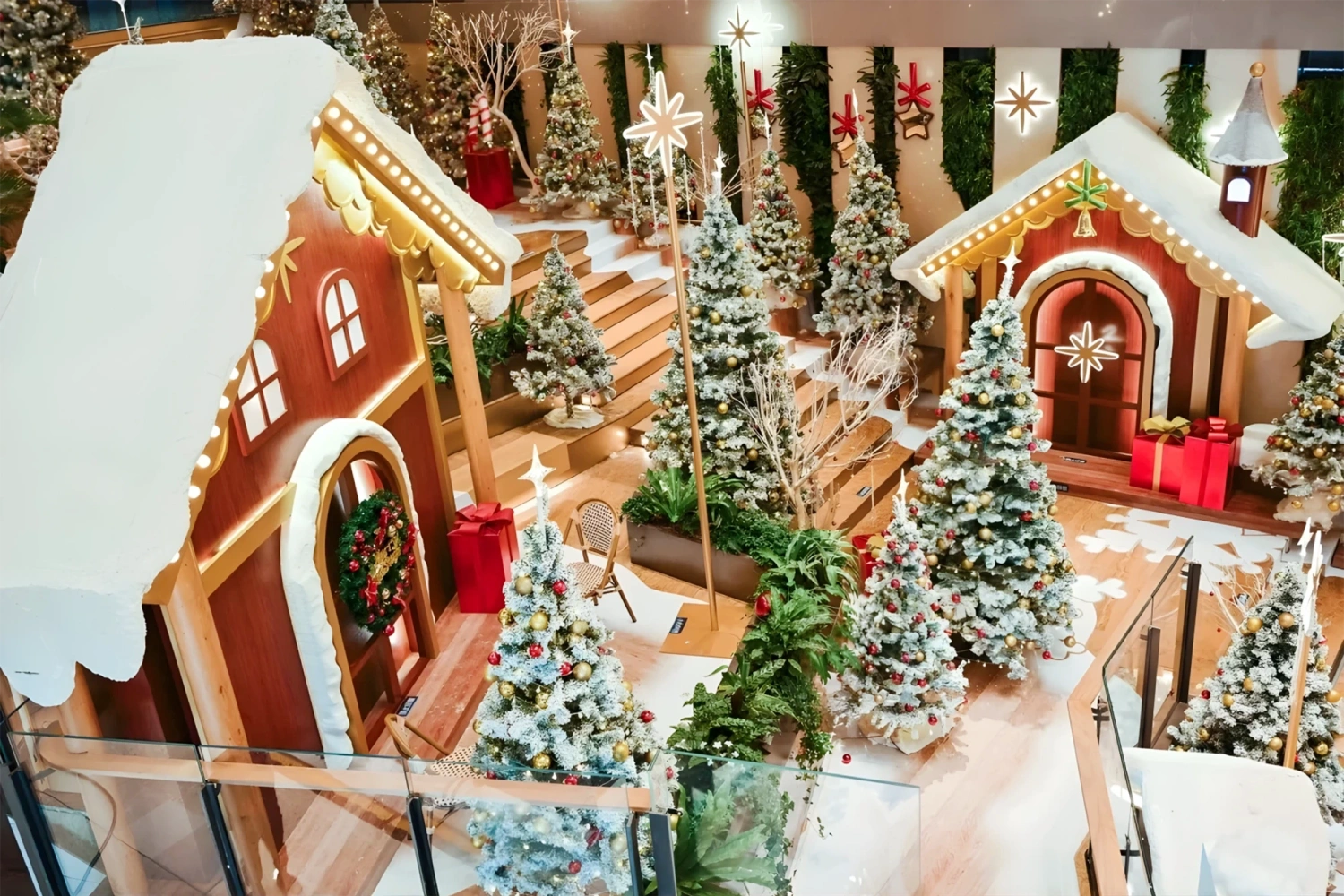 Custom Christmas Decorations for Ring Mall