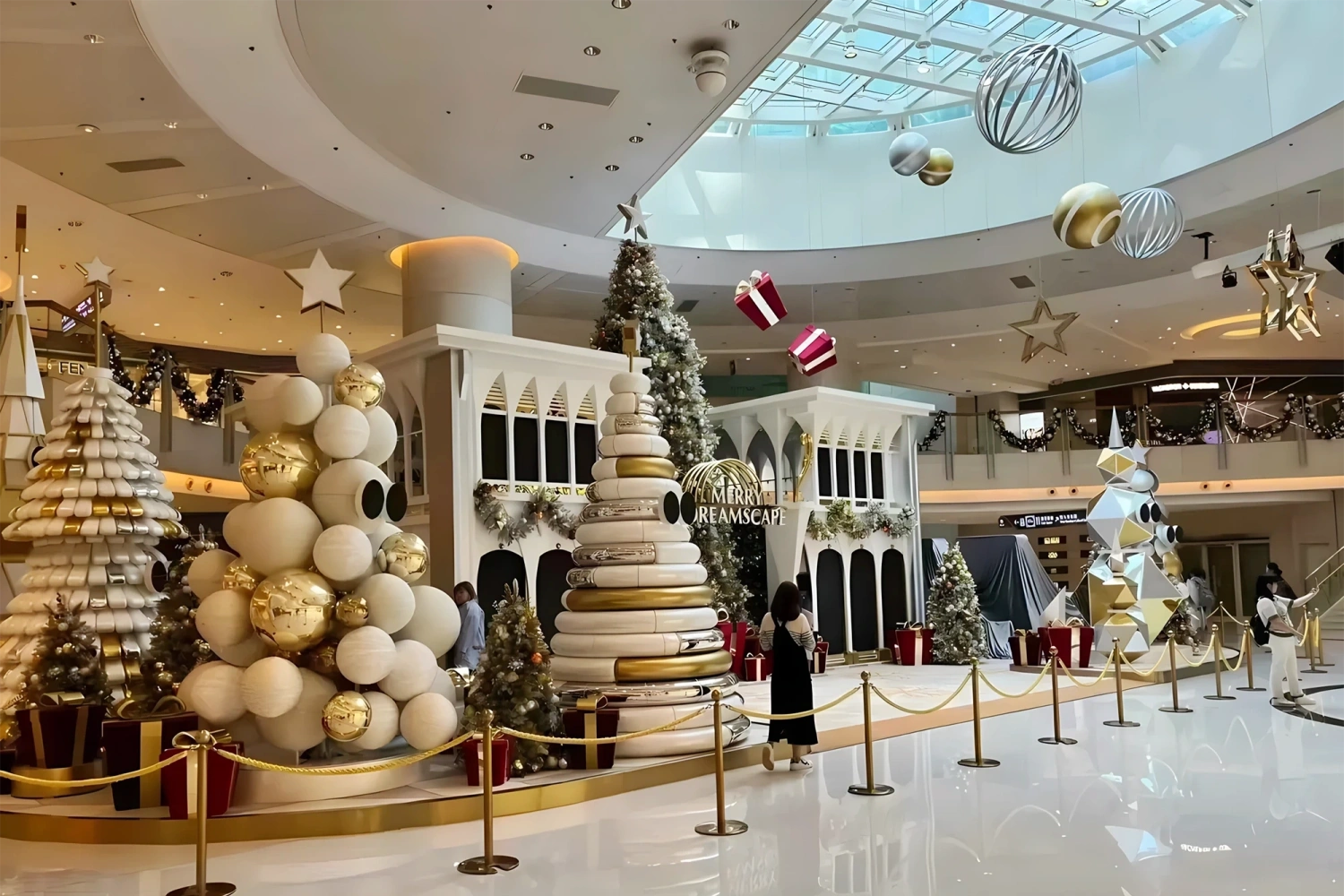 Custom Christmas Set – Elements Mall HK