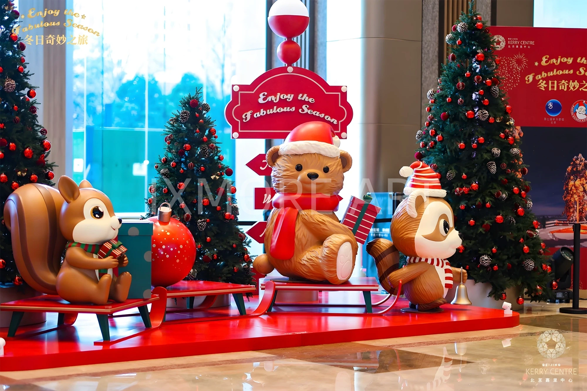 Custom Christmas art installation at Kerry Centre mall – large-scale holiday photo prop for retail spaces(5)