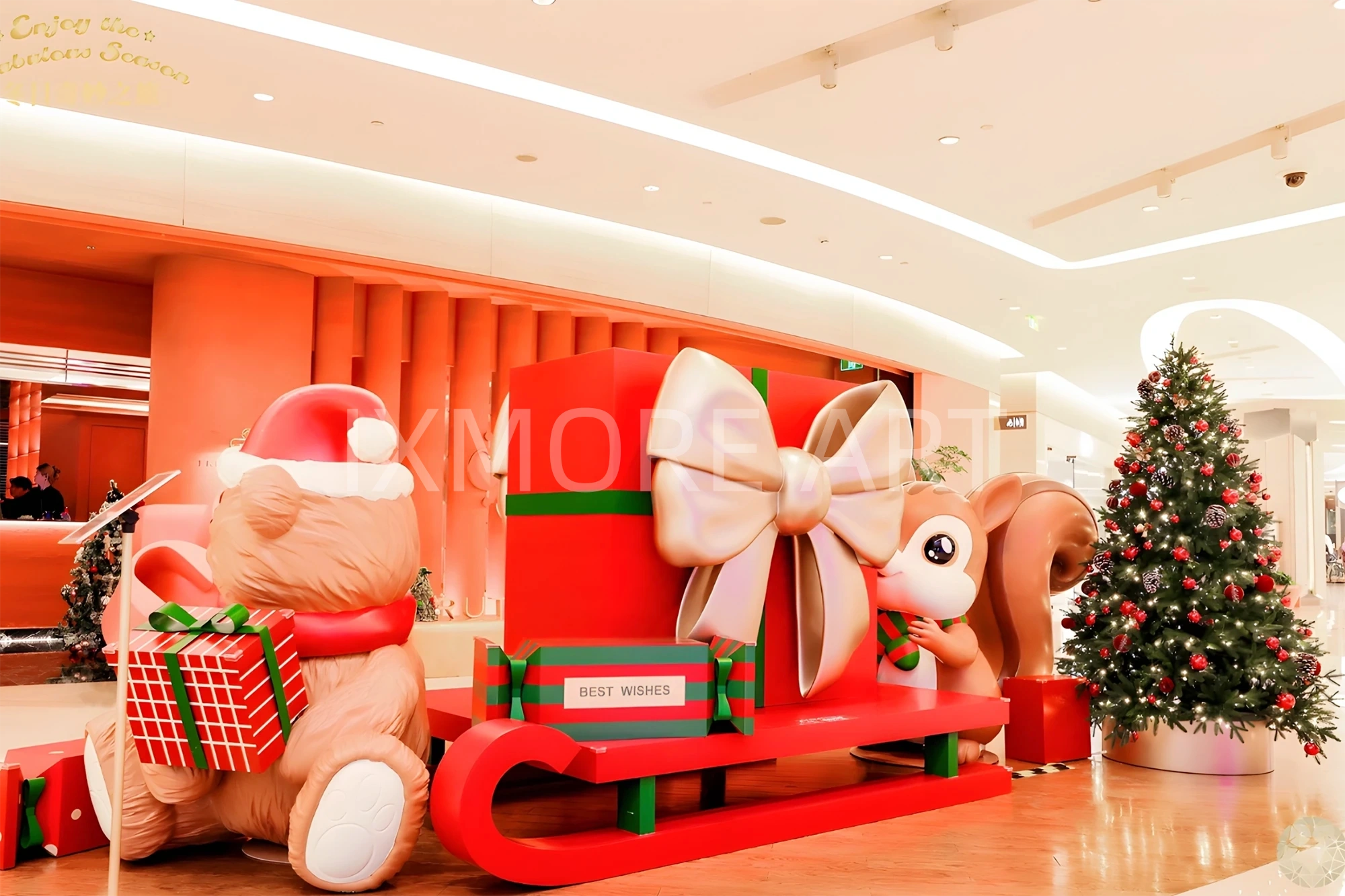 Custom Christmas art installation at Kerry Centre mall – large-scale holiday photo prop for retail spaces(6)