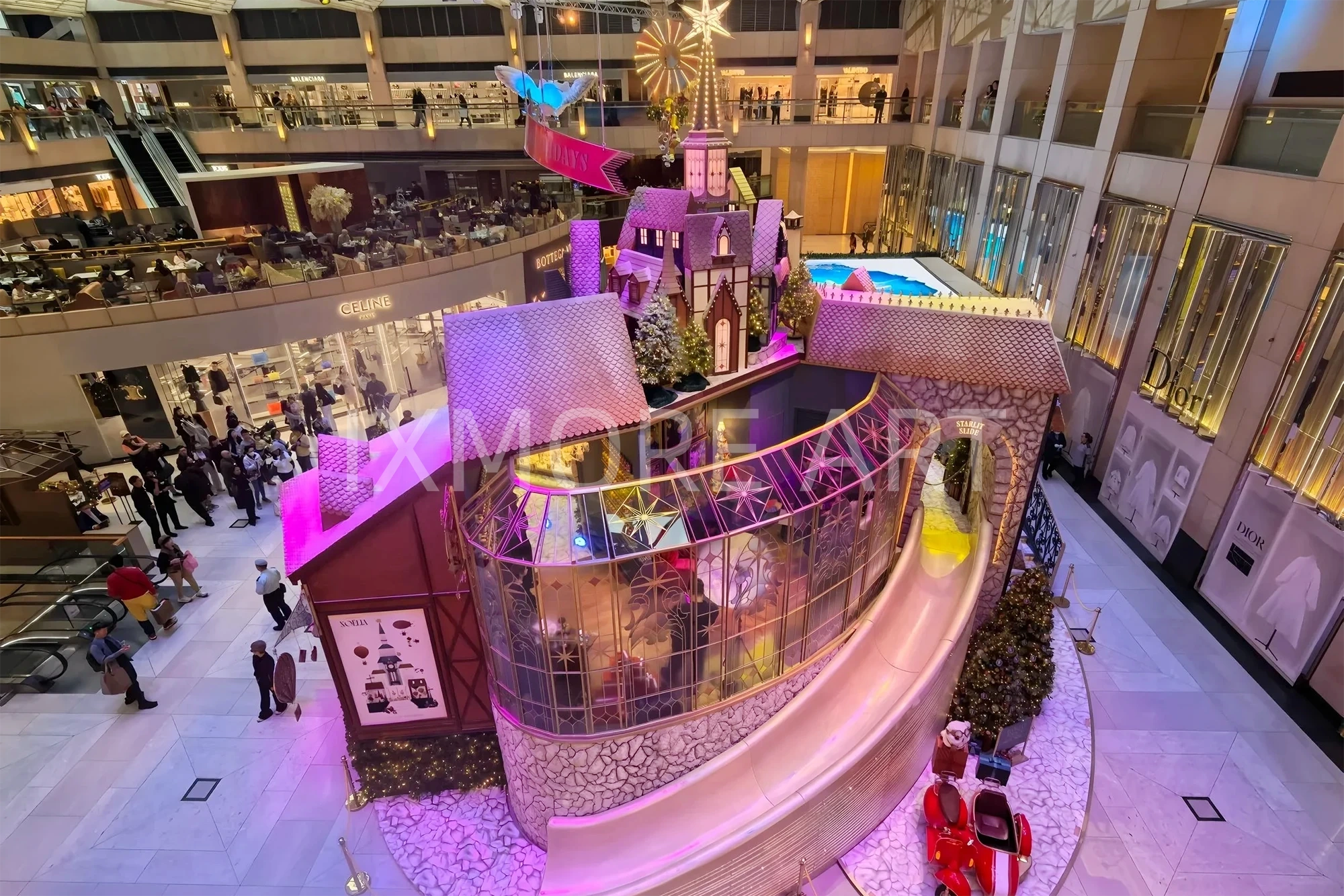 Custom Christmas castle props for Landmark Hong Kong – mall holiday art installation(4)