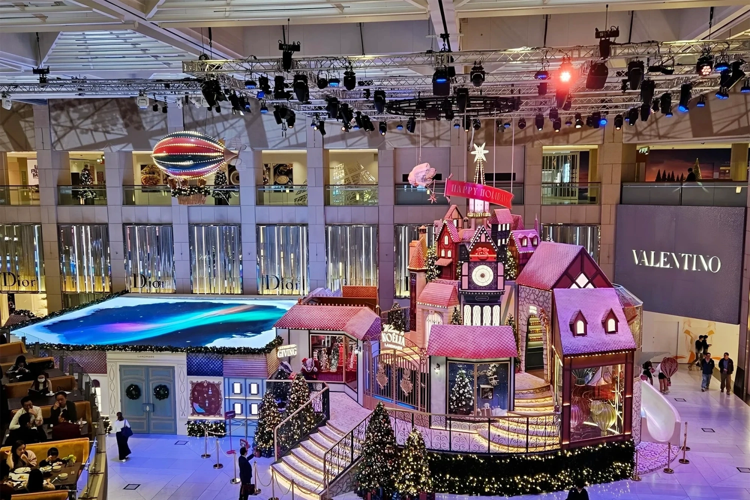 Bespoke Christmas Displays, Landmark HK