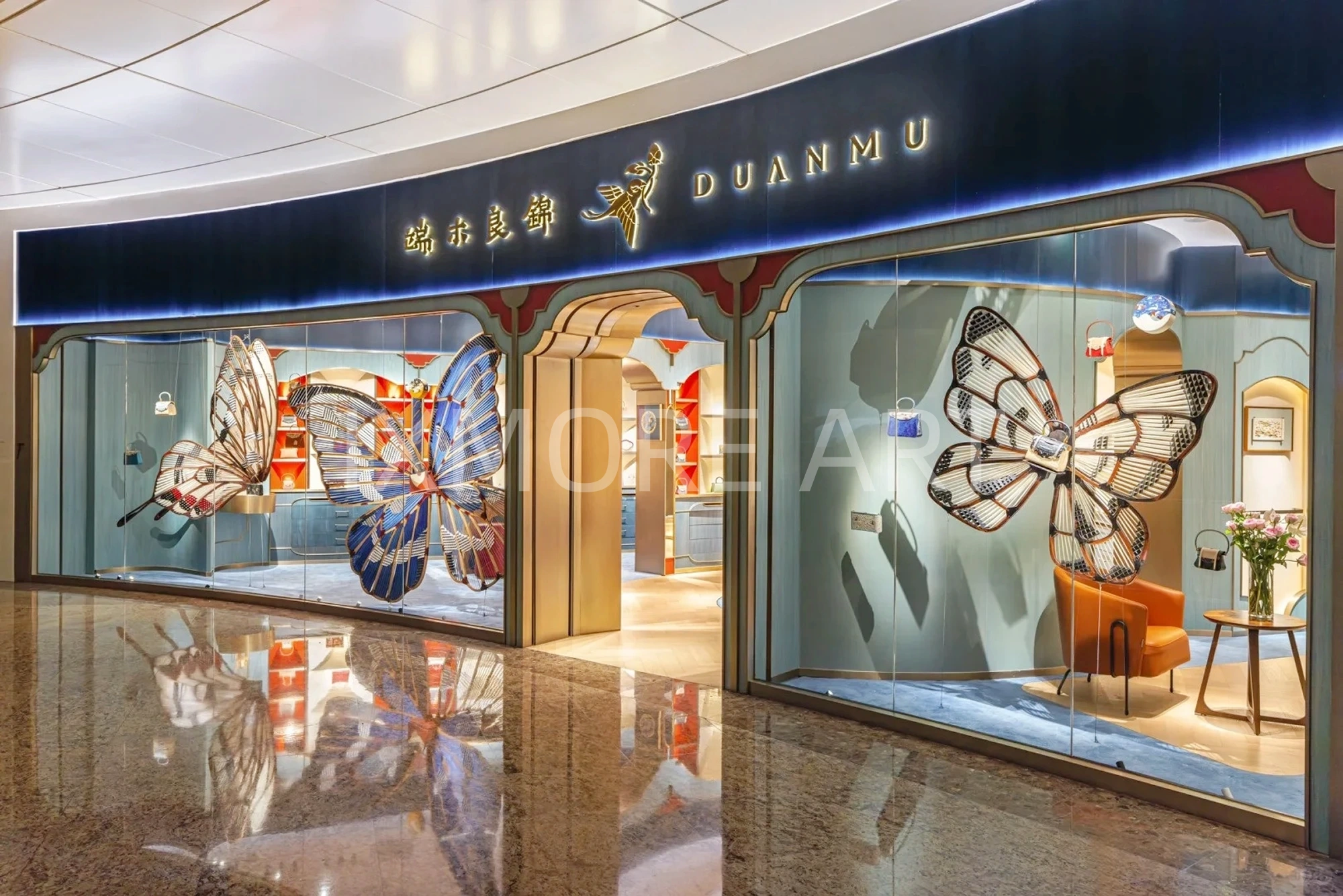 Luxury brand window display visual merchandising props custom art installation factory（1）