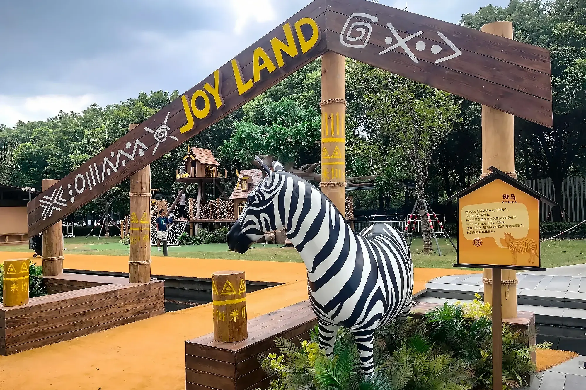 Mall forest tree house full scene, custom art installation factory themed scene creation, internet-famous prop fabrication, amusement park scene prop real shot(10)