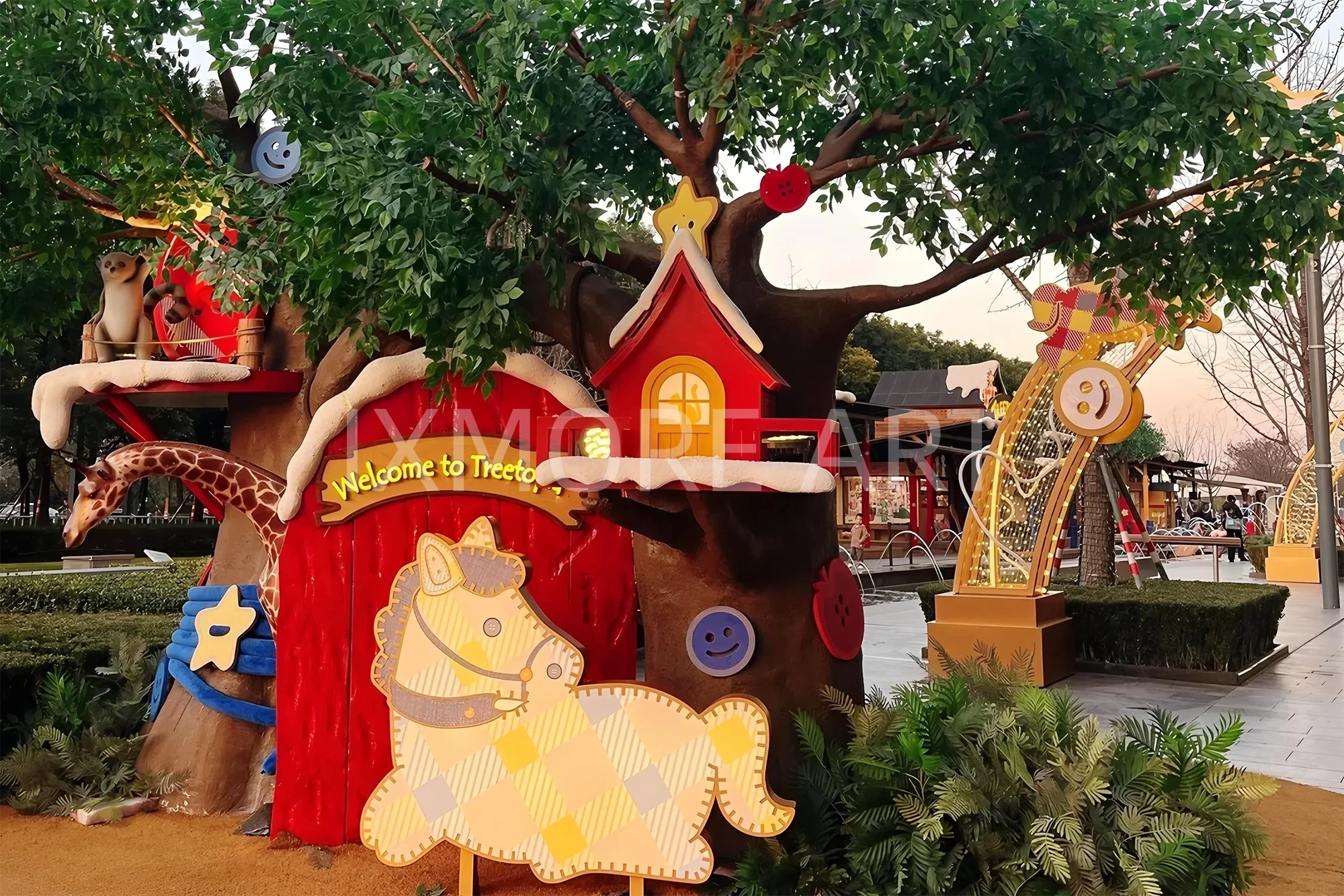 Mall forest tree house full scene, custom art installation factory themed scene creation, internet-famous prop fabrication, amusement park scene prop real shot(2)
