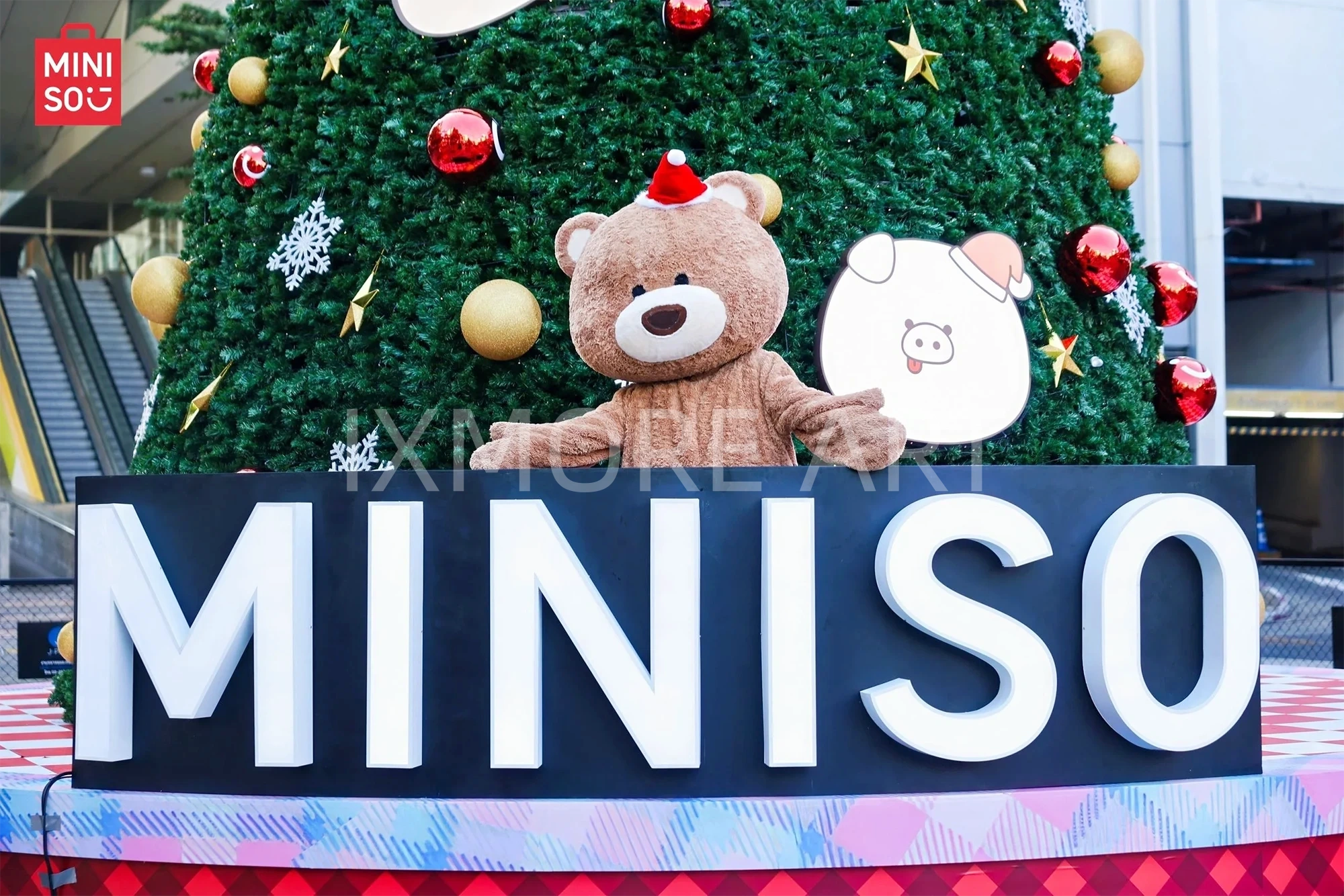 Custom IP Christmas scene props for MINISOLAND immersive experience from fabrication factory（11）