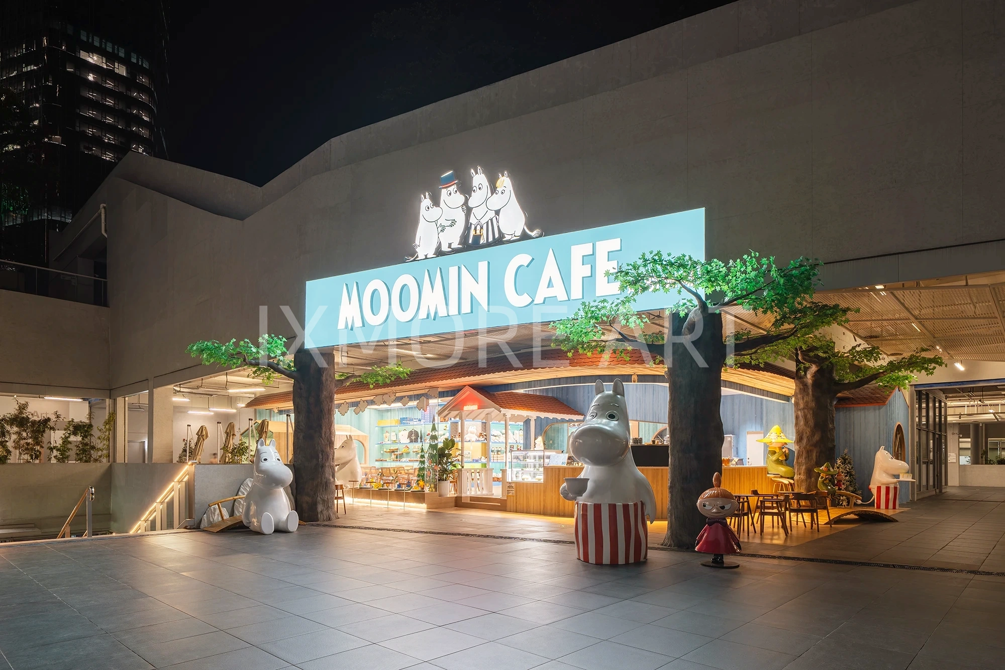 Acrylic edge lighting detail on Moomin popup props custom event materials craftsmanship(2)