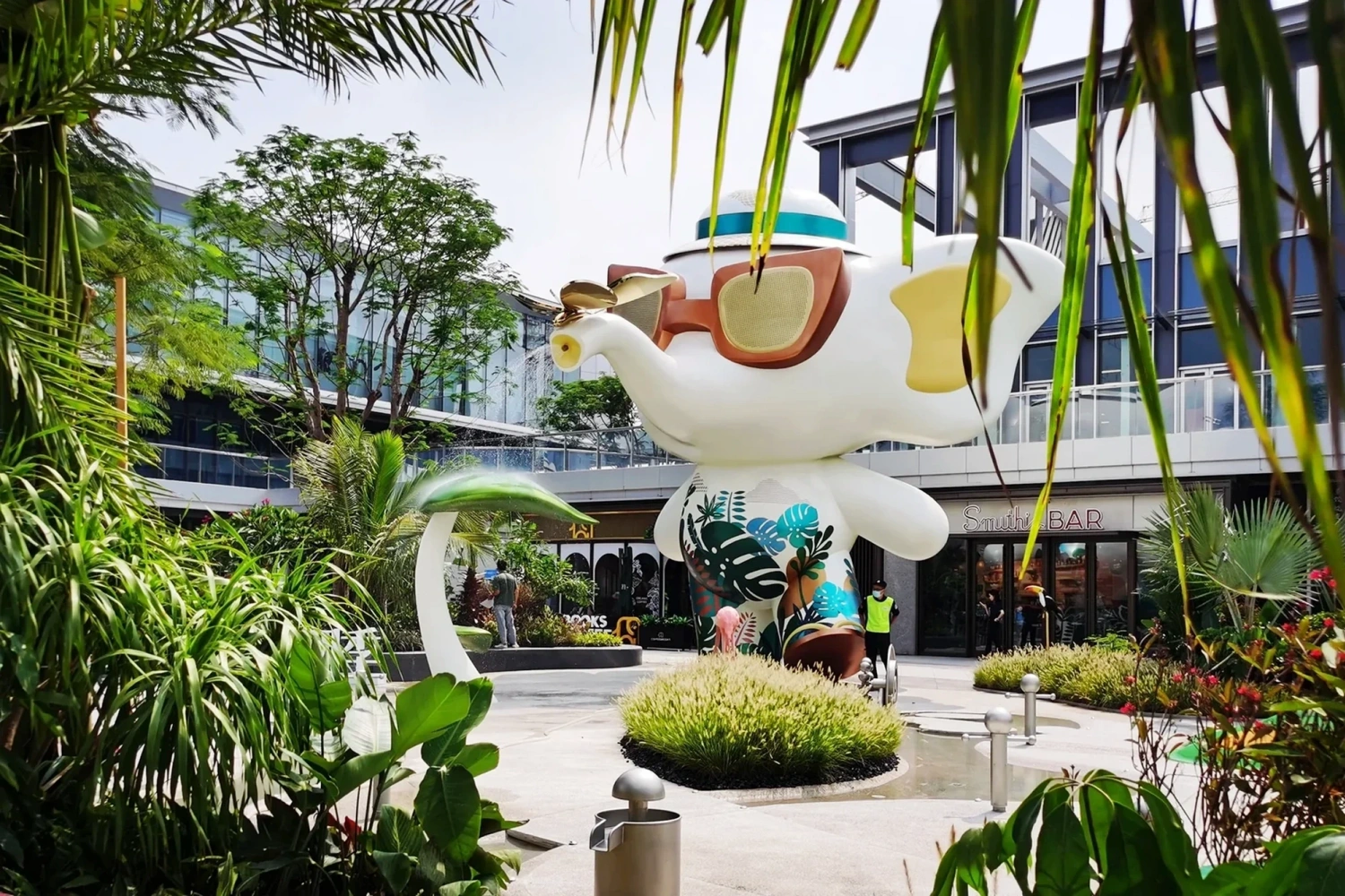 Custom  Elephant Dynamic IP Art Installation