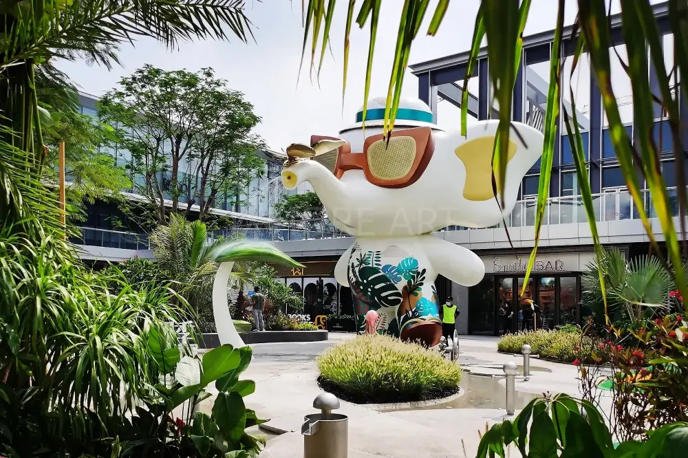 Custom Elephant Dynamic IP Art Installation