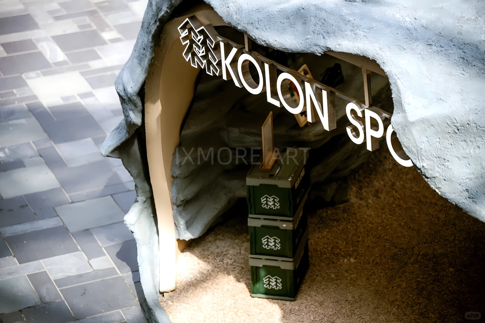 Full view of KOLON Natural Momentum limited-time pop-up, one-stop custom event fabrication service by art factory, finished immersive marketing installation with professional event prop fabrication(4)