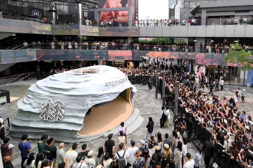 Custom KOLON Natural Momentum Event Props