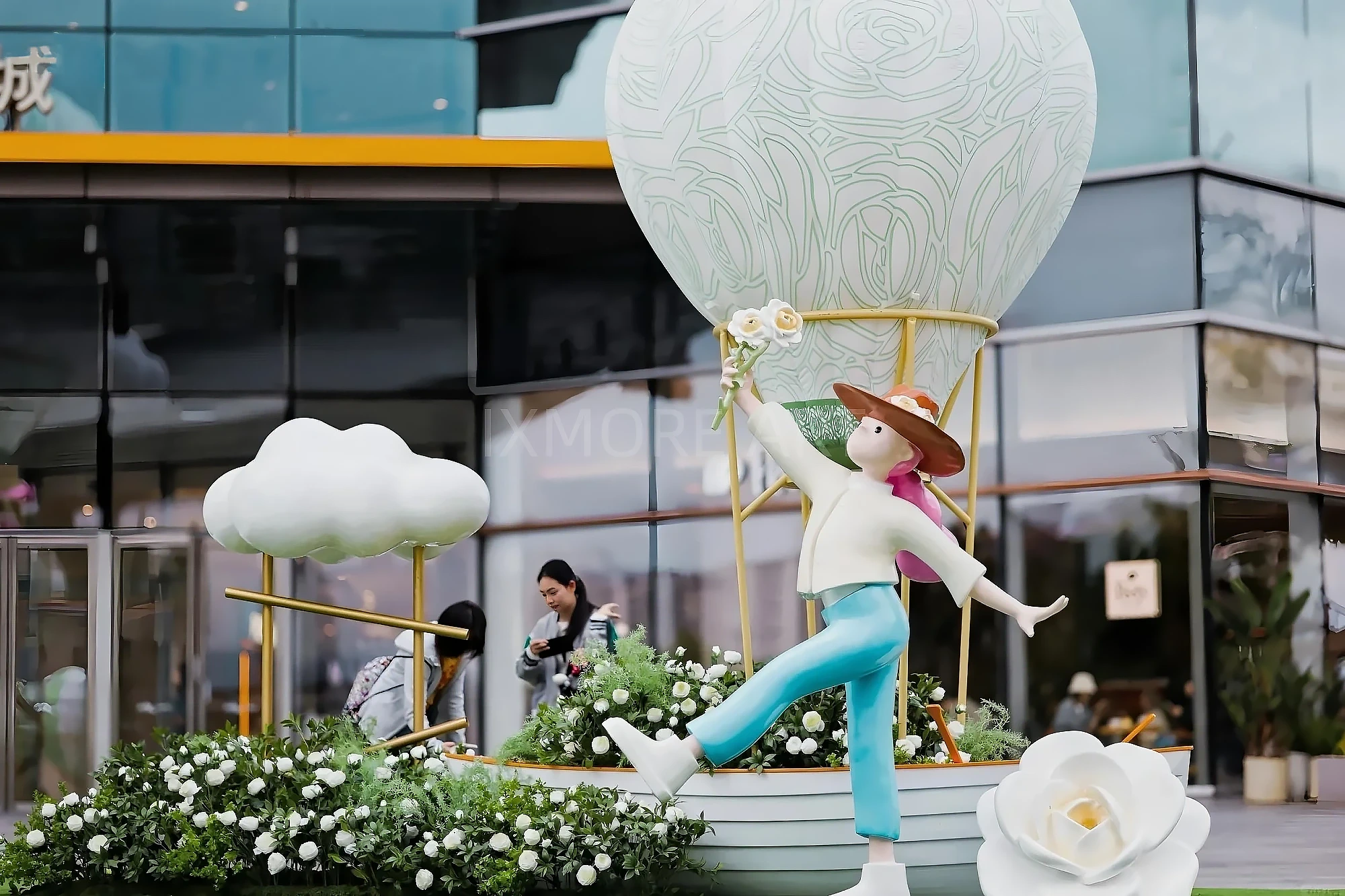 Large-scale custom flying art installation at shopping mall atrium, featuring soaring bird sculptures and immersive cloud-themed decor, custom fabricated by professional art decoration factory-05