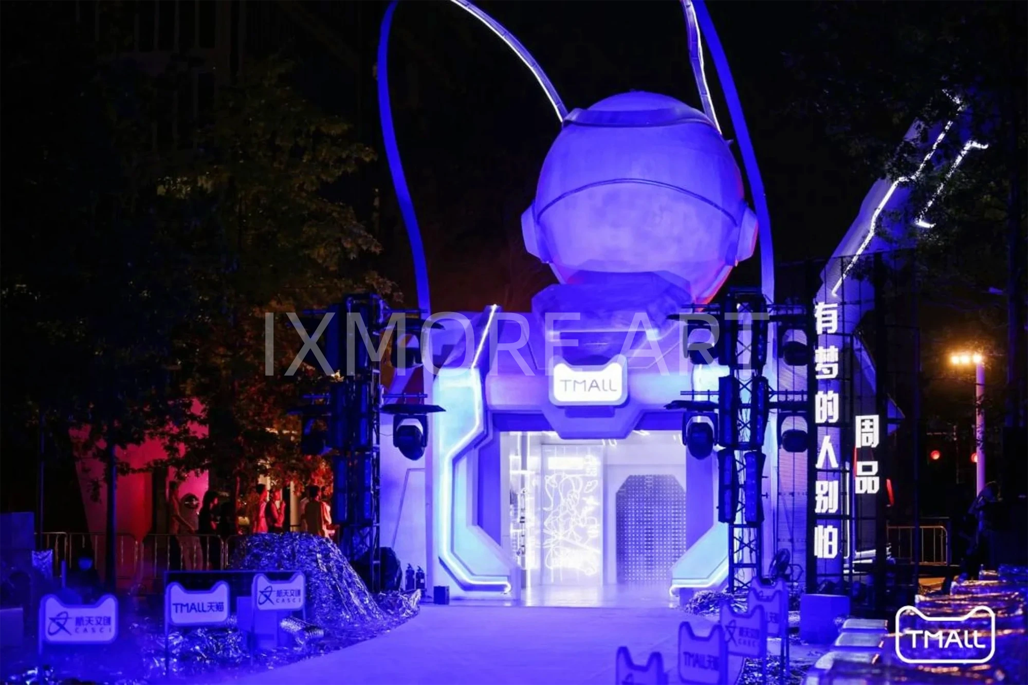 custom spaceship large art installation pop-up event prop mall decoration art factory(3)