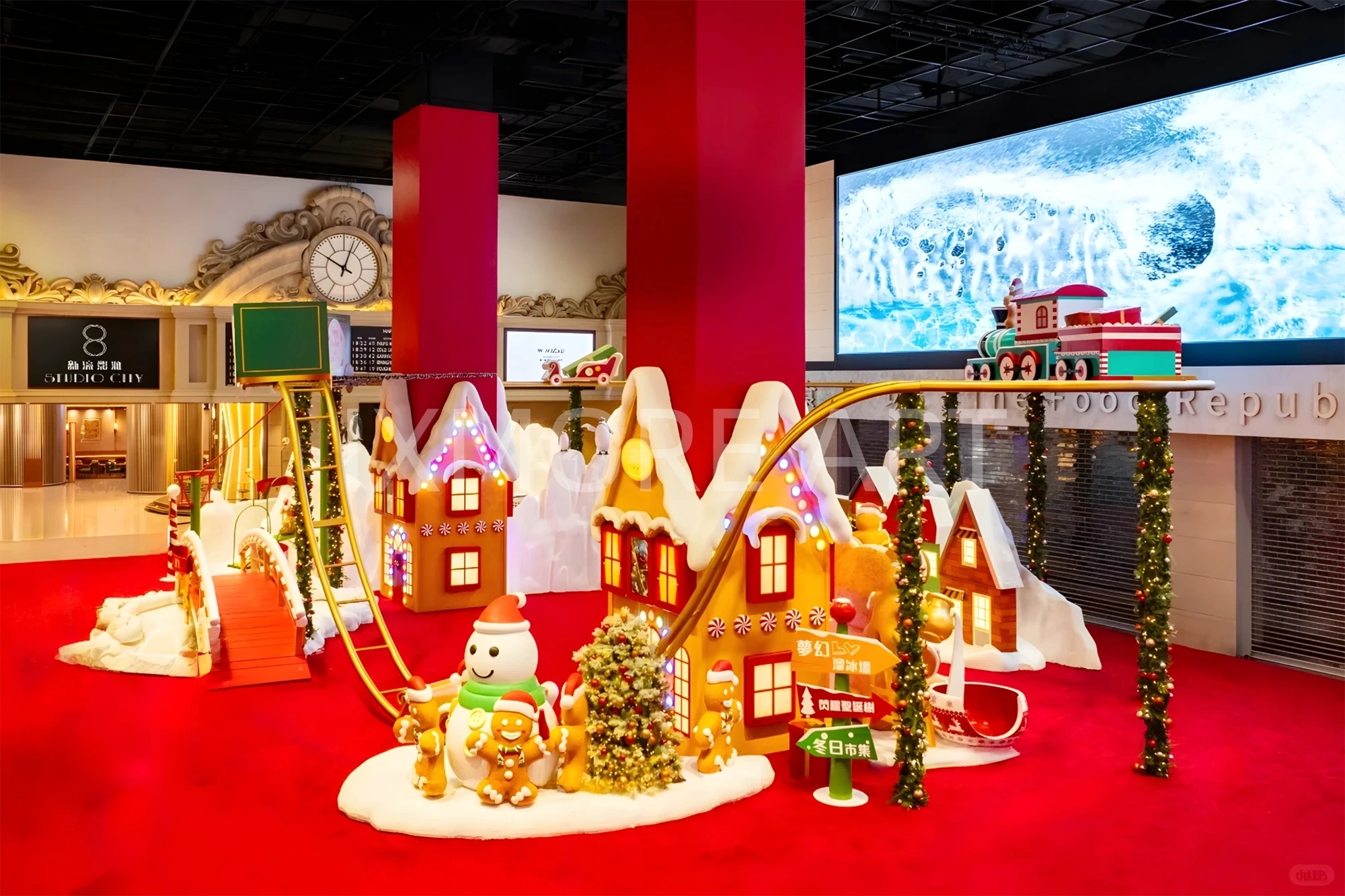 Custom Christmas castle installation for Studio City Macau – large mall art prop factory(7)