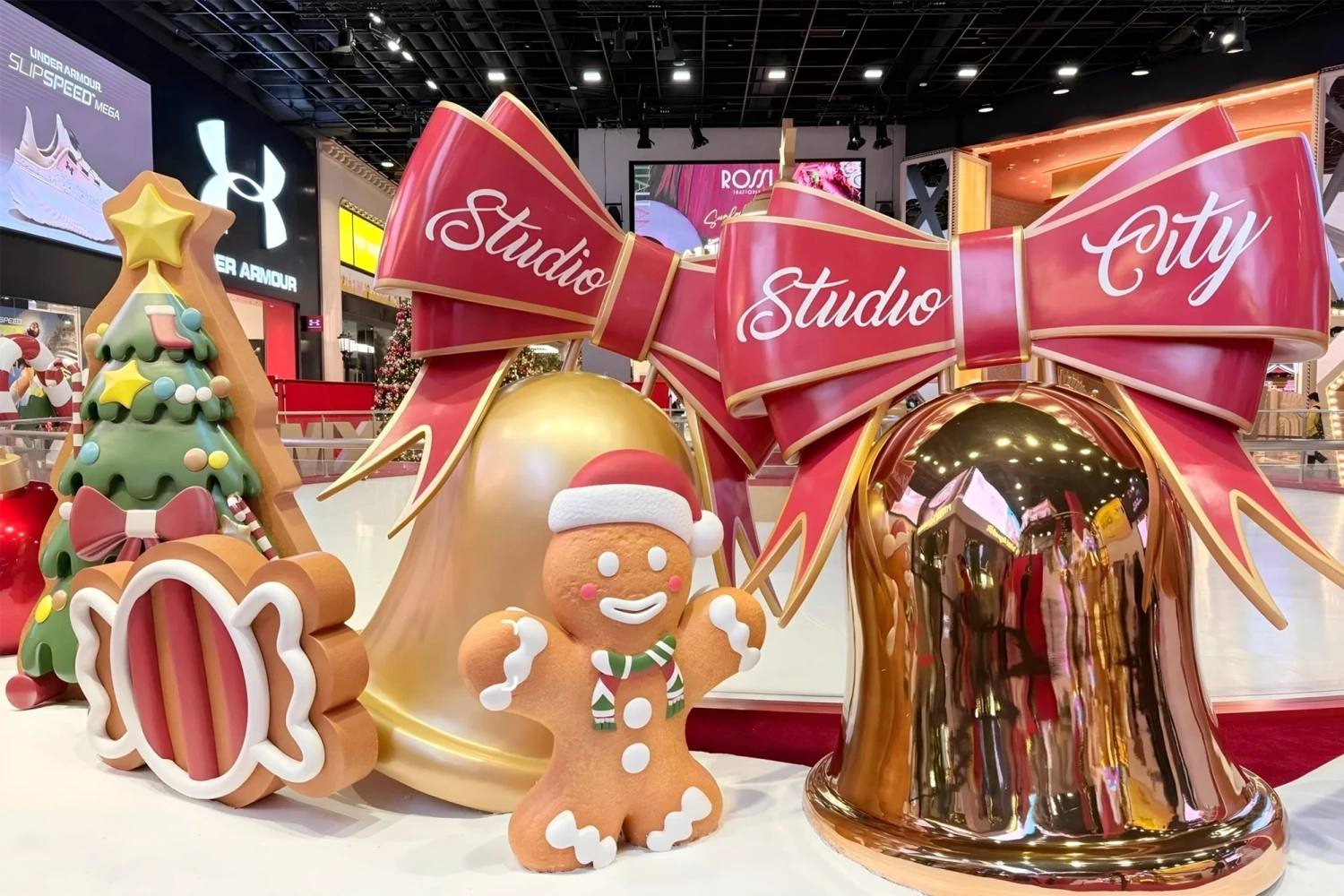 Studio City Macau Christmas Custom Decor