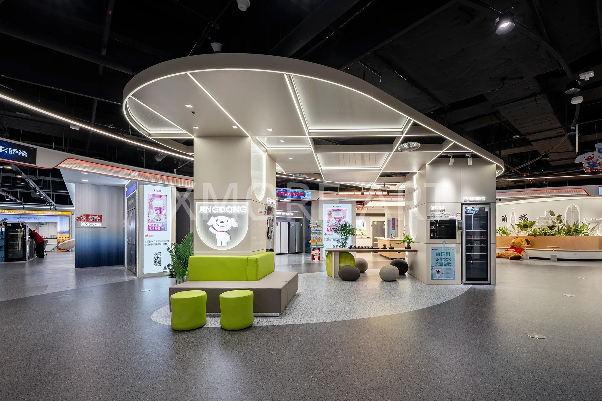 Custom FRP kinetic art installation for Suzhou JD Mall grand opening(11)