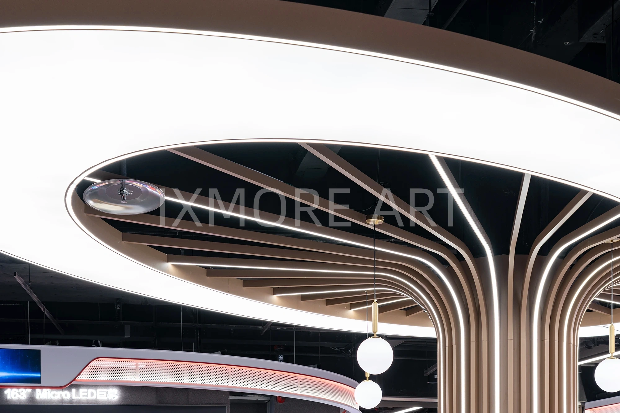 Custom FRP kinetic art installation for Suzhou JD Mall grand opening(8)