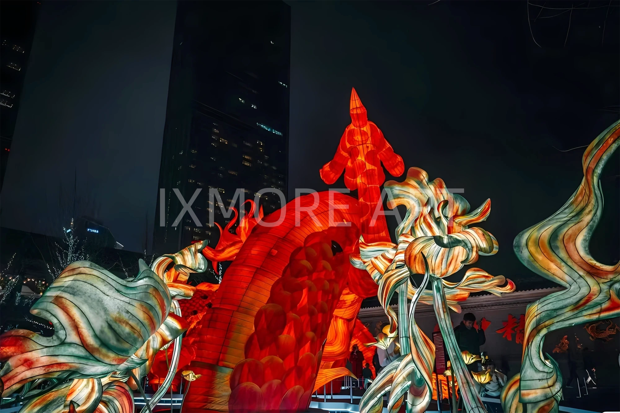 Taikoo-Li-shopping-mall-installation-art-custom-fabrication-factory(3)