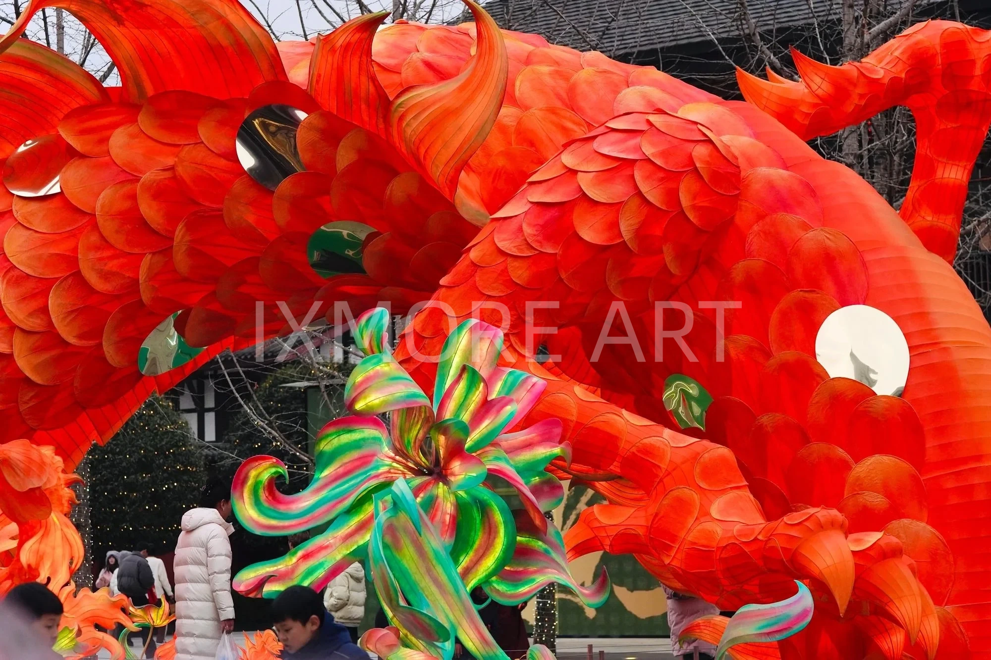 Taikoo-Li-shopping-mall-installation-art-custom-fabrication-factory(4)