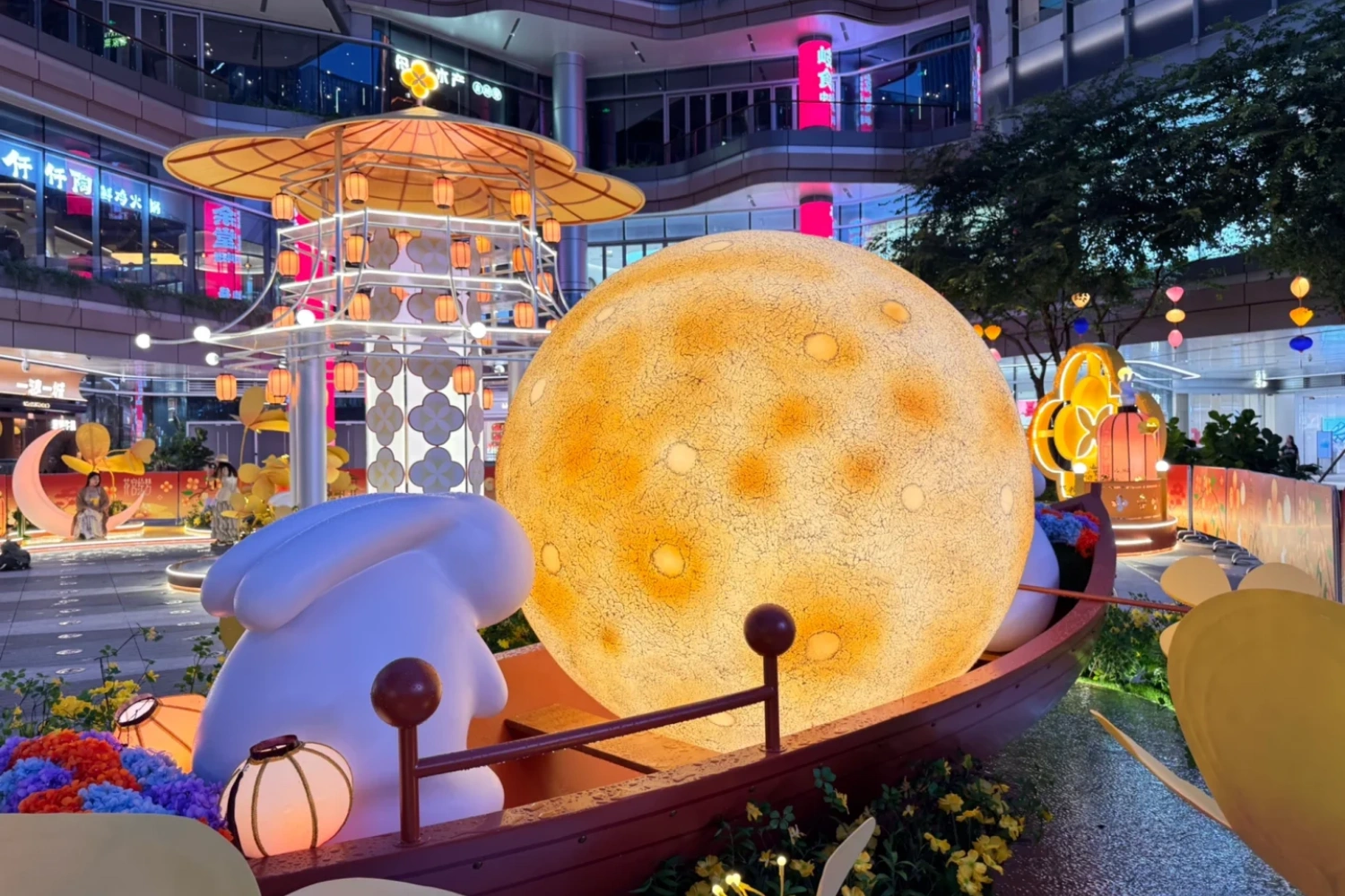 Yanlord shopping mall custom Mid-Autumn Festival art installation overview, featuring immersive Chinese-style lantern displays and osmanthus-themed decorations, custom fabricated by professional art decoration factory-09