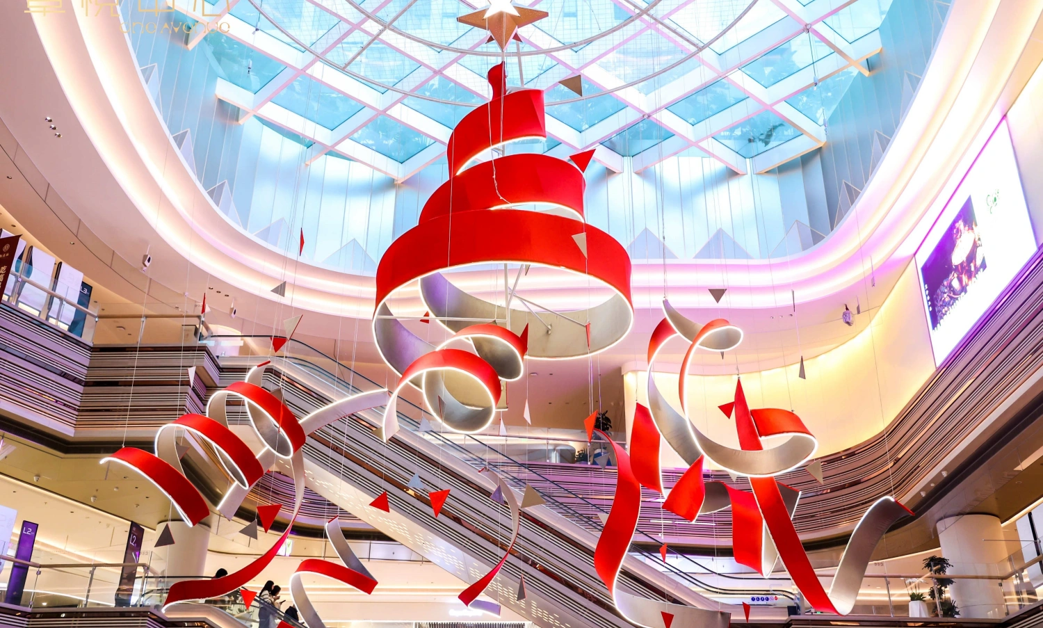 Whole real scene of giant gift box Christmas decoration in Excellence Mall atrium, large Christmas installation finished by original art factory-04