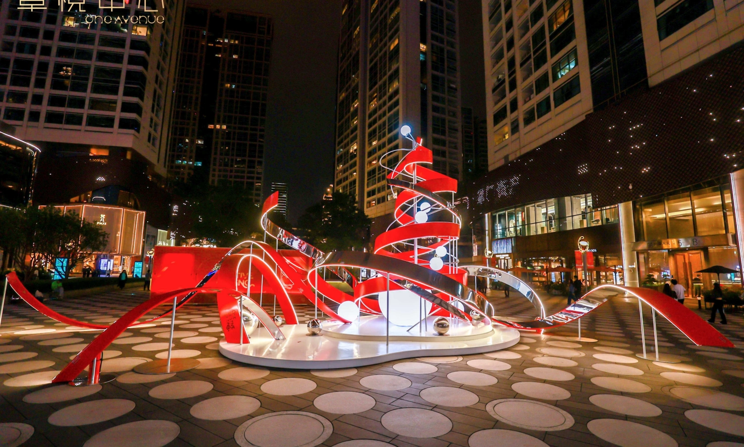 Whole real scene of giant gift box Christmas decoration in Excellence Mall atrium, large Christmas installation finished by original art factory-05