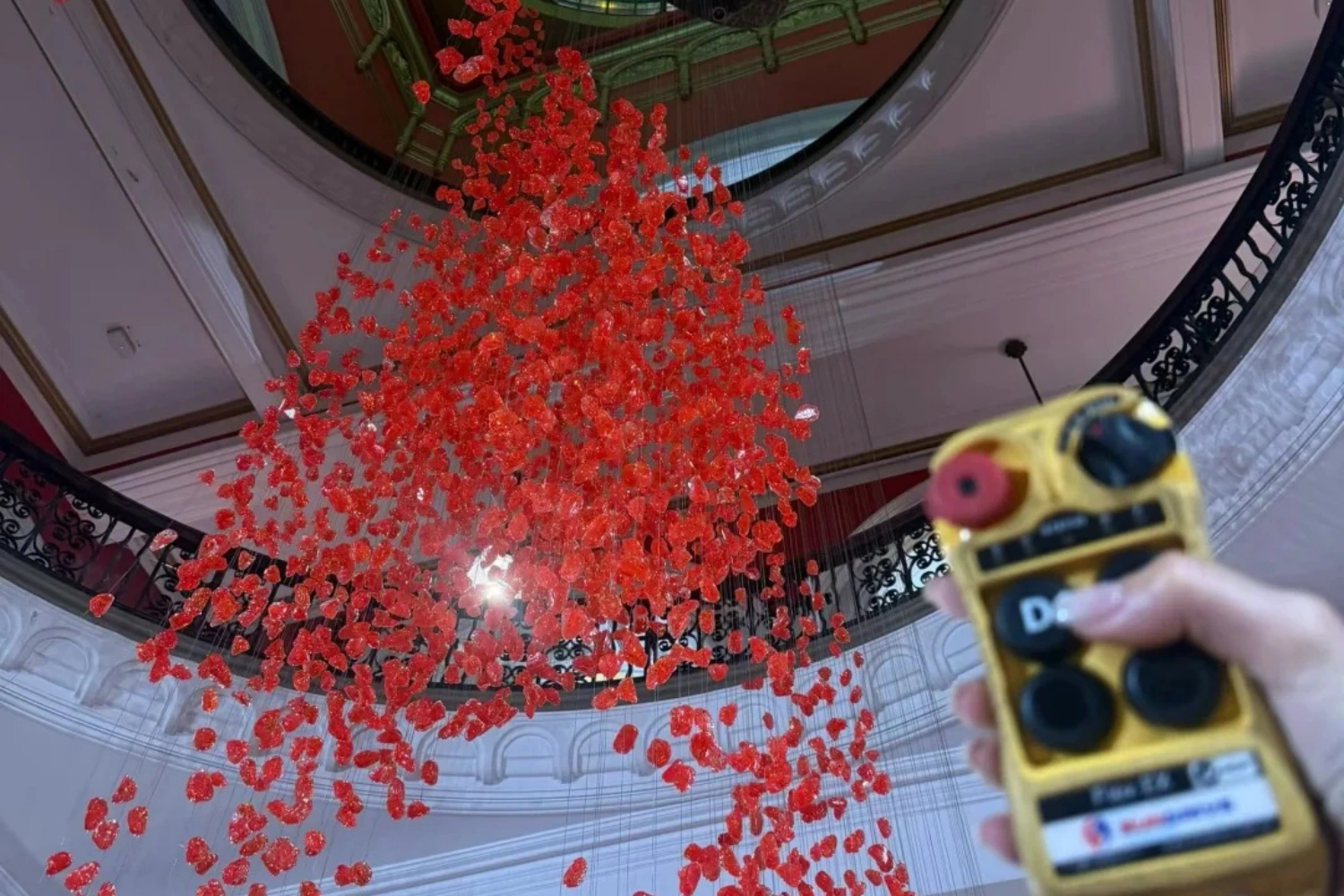Digital twins and AI integration in smart shopping center art installations