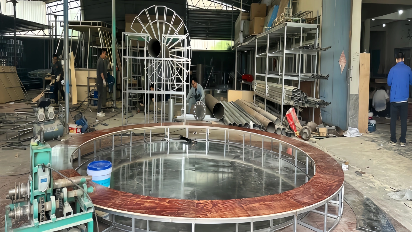 Hidden factors affecting custom manufacturing quotes for large-scale retail displays